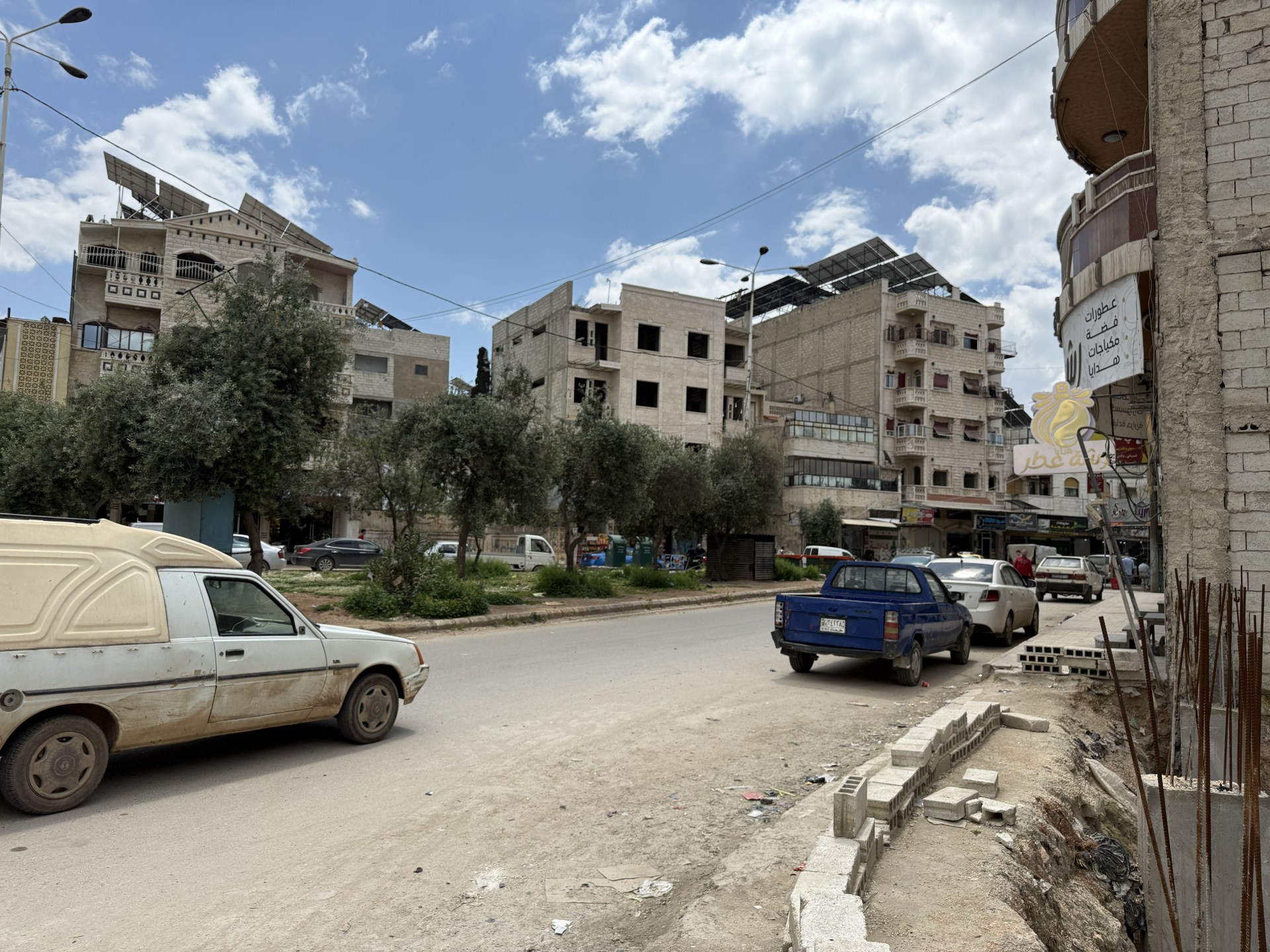 كانت ذراعًا لمخابرات الأسد.. فما دور لجان الأحياء في عهد أحمد الشرع؟