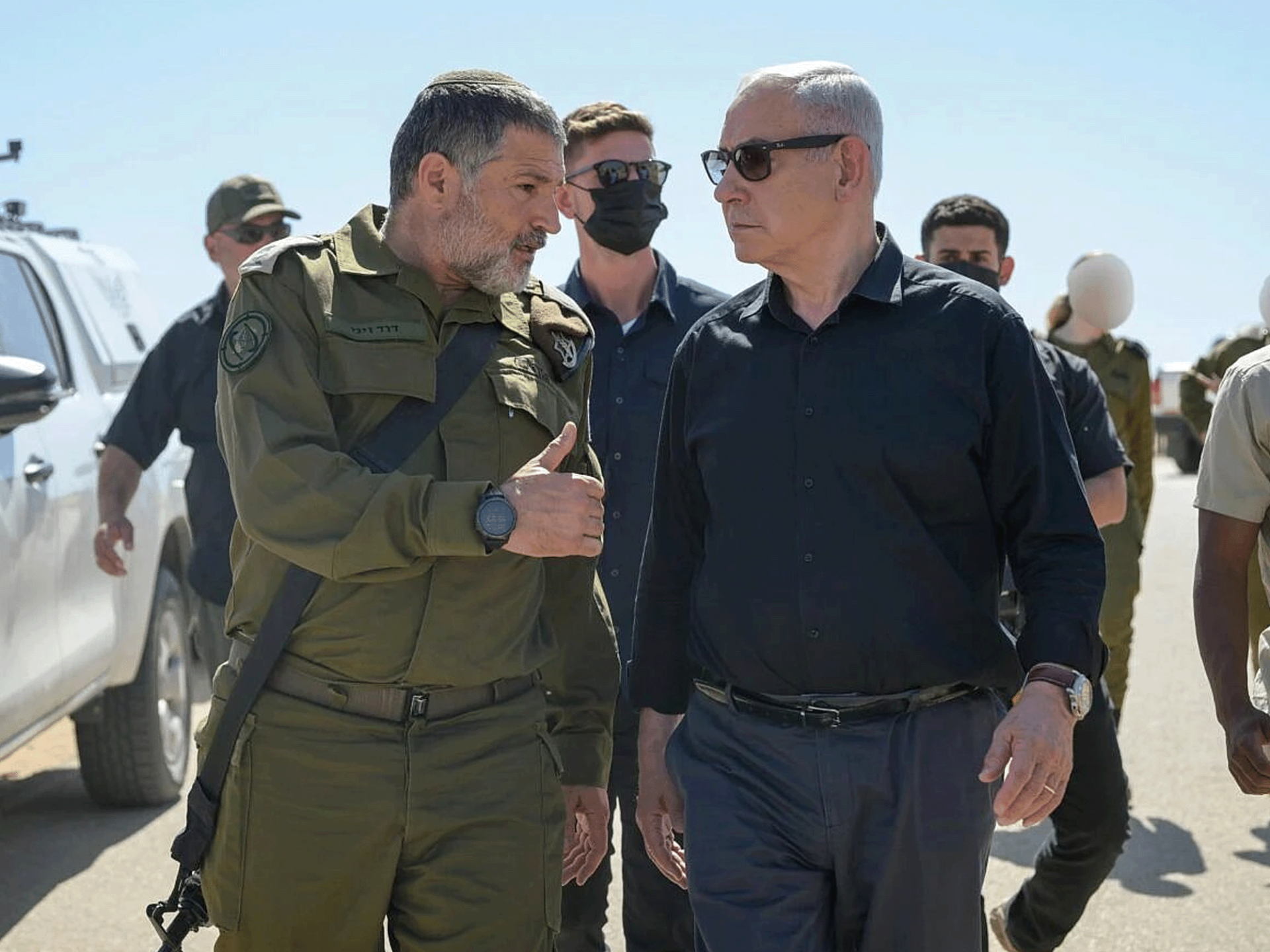 هآرتس: أزمة حادة بين رئيس الشاباك وكبار مسؤولي الجهاز