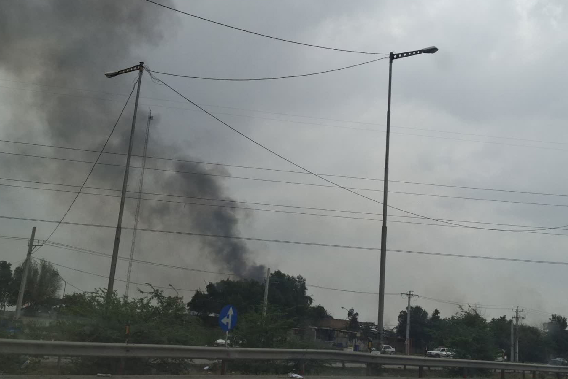 صور أقمار صناعية ترصد دمارا واسعا في منشآت الطاقة الإيرانية