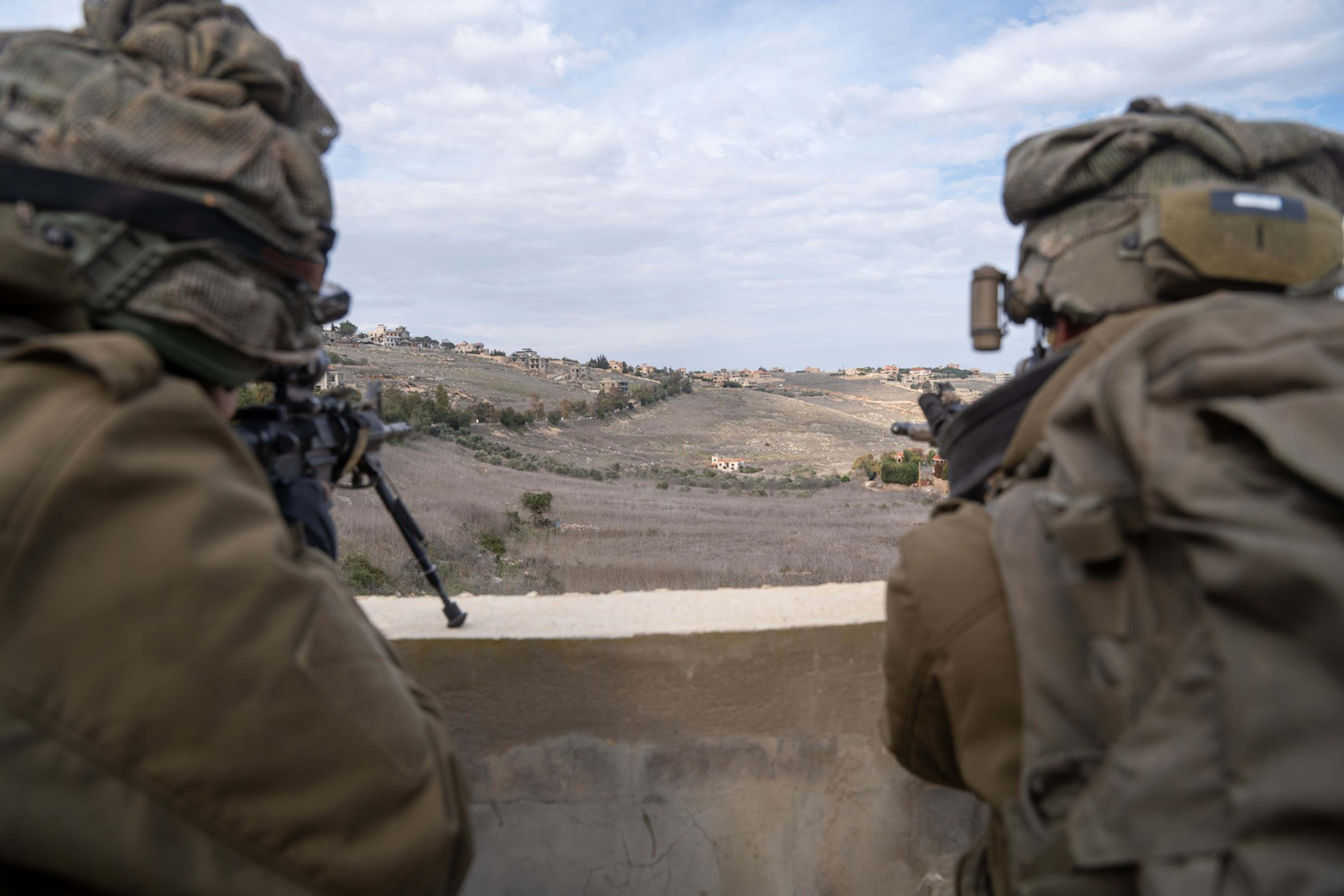 هل تستطيع إسرائيل تثبيت الحدود الأمنية الجديدة في جنوب لبنان؟