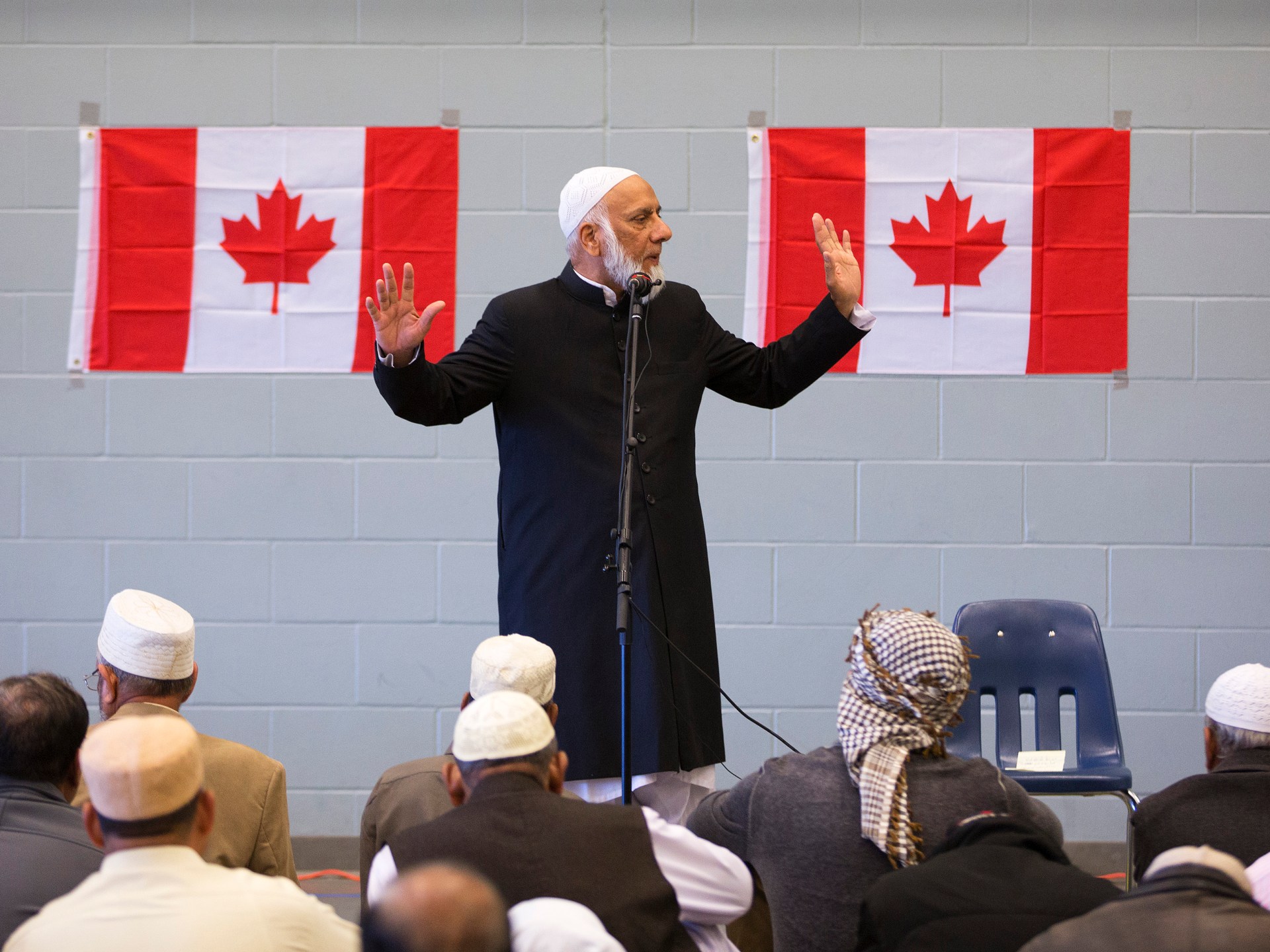 نقاش حول "سي9" الذي يقلق المساجد والكنائس في كندا