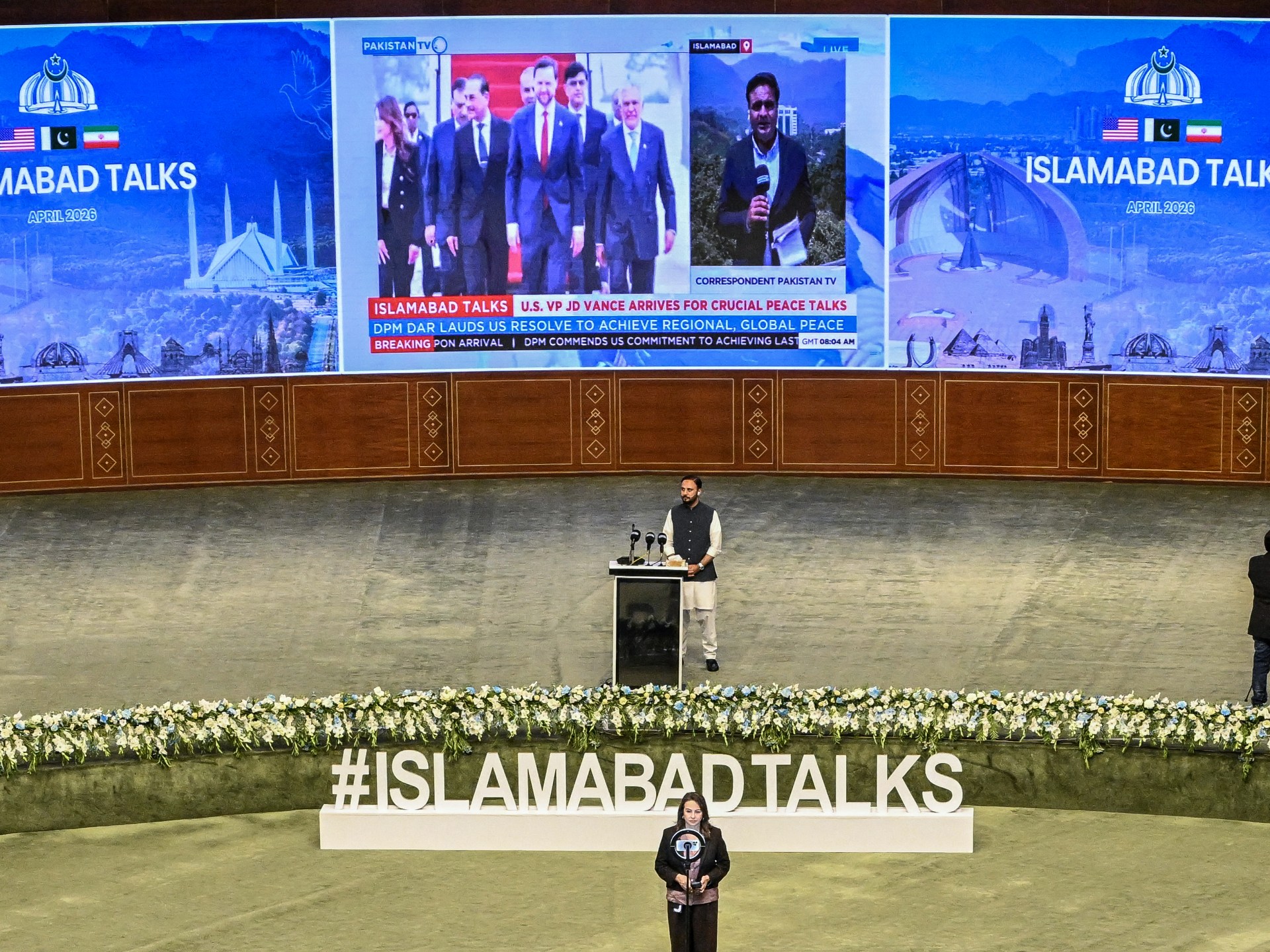 قاعة فاخرة وفراغ خبري.. كواليس تغطية محادثات إسلام آباد