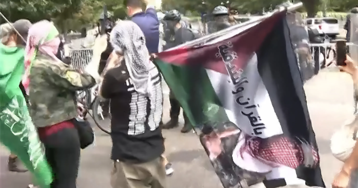 دراسة إسرائيلية تحذر: "الكاوبوي" لم يعد راضيا عنا حتى في الكونغرس