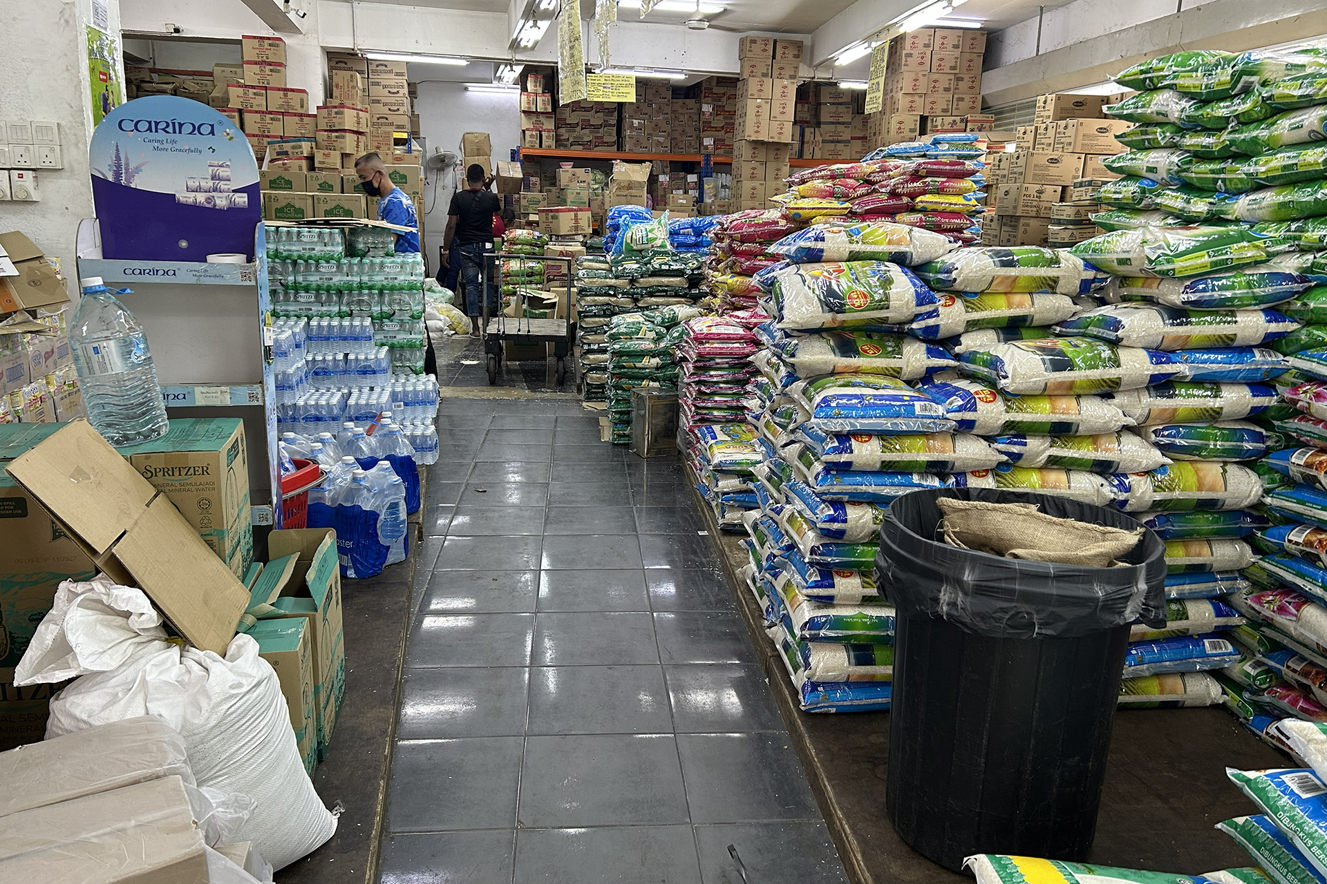 المال الفاسد لدعم السلع الأساسية.. تفاصيل خطة ابتكرتها ماليزيا بزمن الحرب