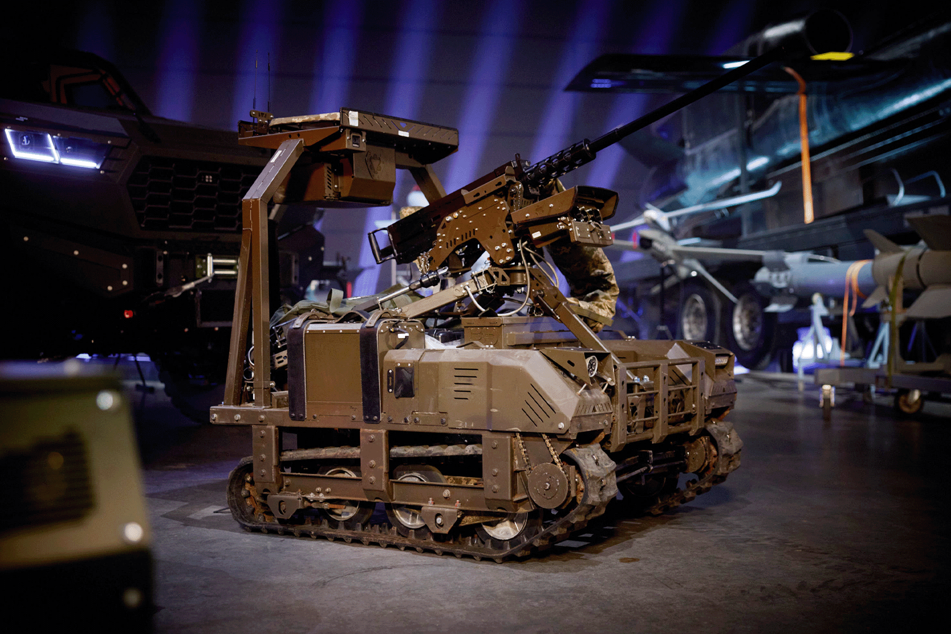 تطور جديد في المعارك.. 100 هجوم أوكراني بروبوتات قتالية برية ضد أهداف روسية