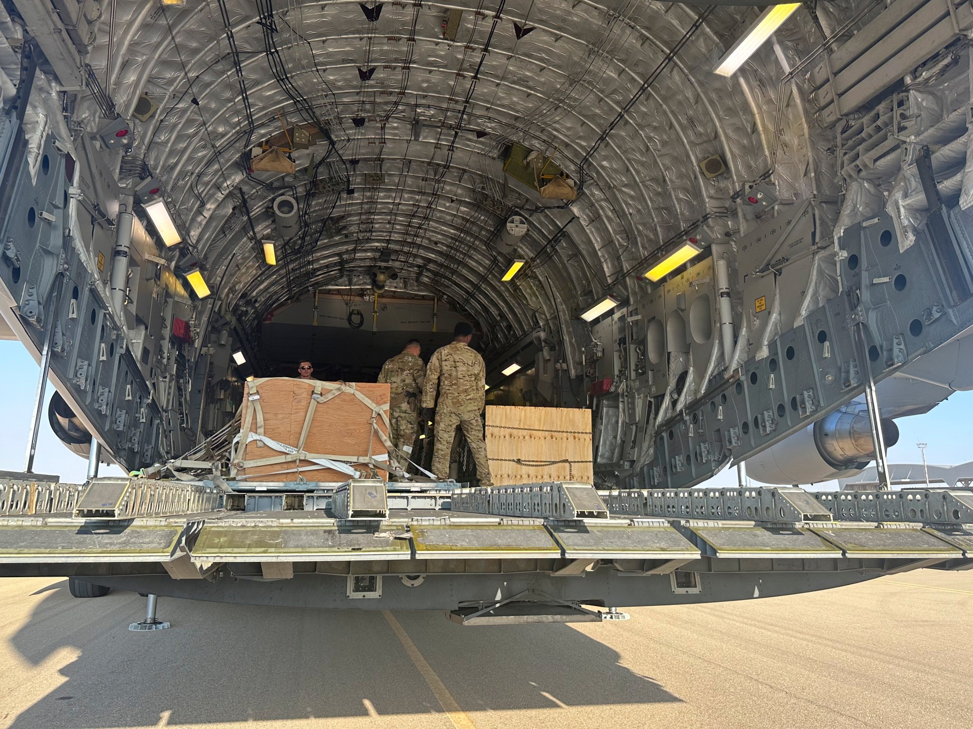 هل تنهي أمريكا مساعداتها المباشرة لإسرائيل؟