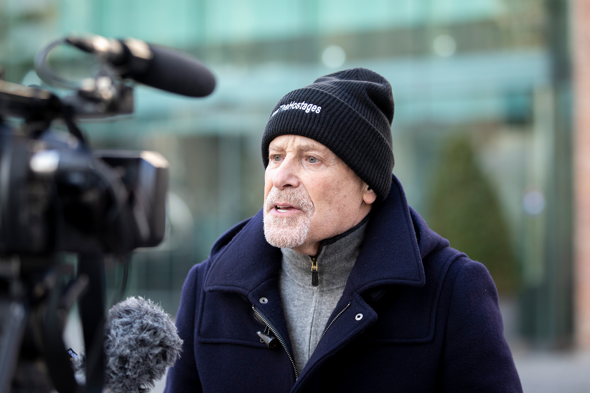 باري روزين من سجين لدى طهران إلى طاولة المفاوضات: كيف يرى التهدئة؟