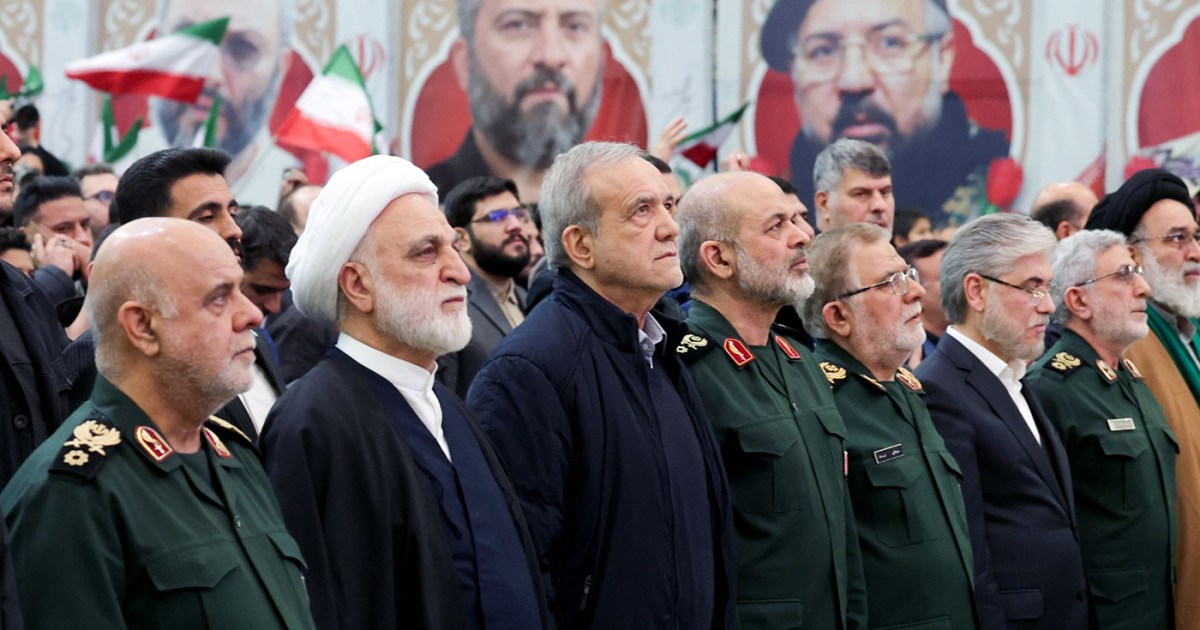 لماذا لم ينهر النظام؟ إرث البيروقراطية الإيرانية من البرامكة إلى الحرس الثوري