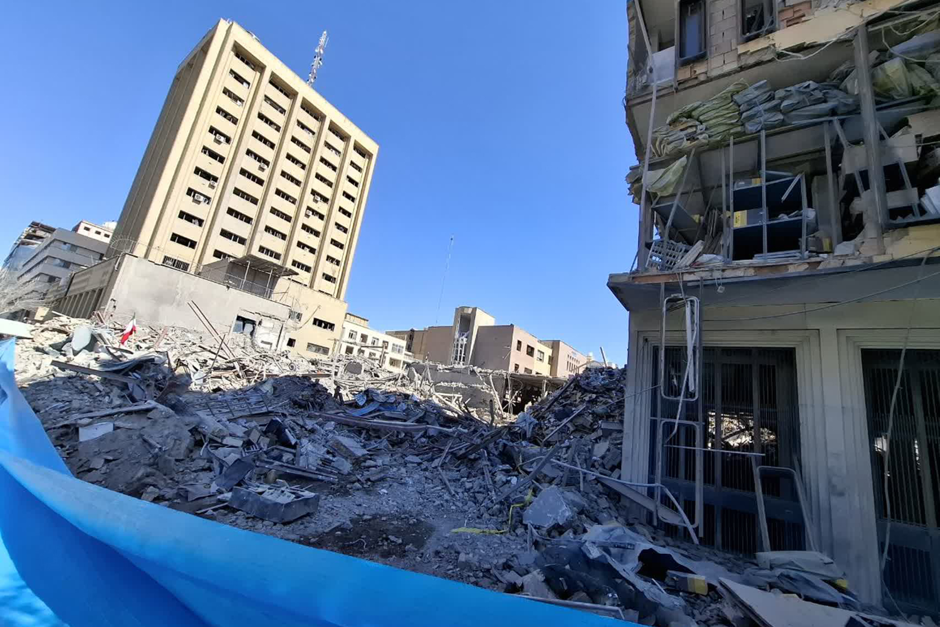 في جولة للجزيرة نت بعد الهدنة.. طهران مدينة تخرج من تحت الركام