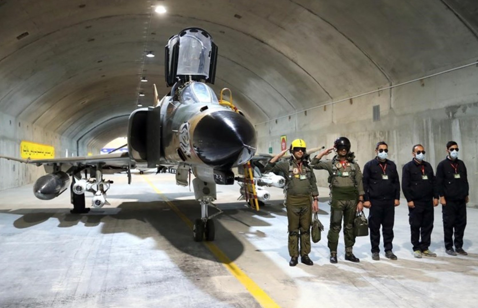 قاعدة جوية إيرانية تحت الأرض.. هل يكشف الفيديو سرا جديدا؟