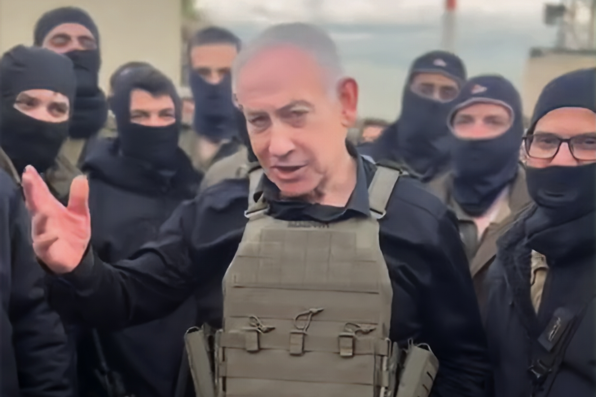 نتنياهو يؤكد مواصلة عمليات لبنان واحتجاجات للمستوطنين ترفض وقف الحرب