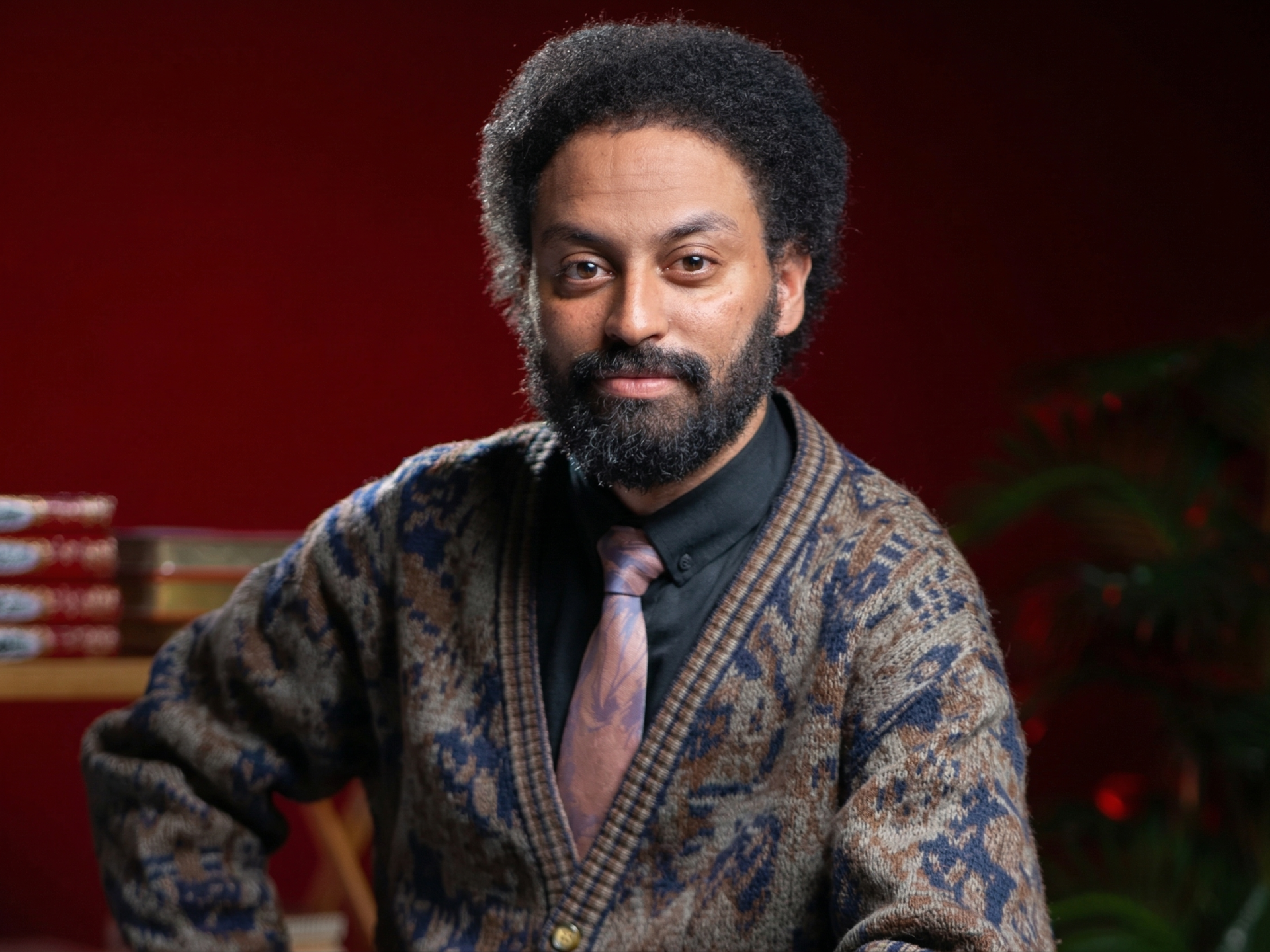 شوقي السادوسي فنان مغربي قدّم المعرفة على طبق ضاحك