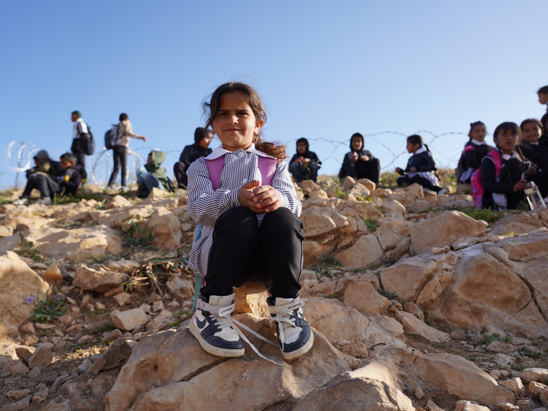 اعتداءات المستوطنين بالضفة تشمل أطفالا وتحرمهم من التعليم