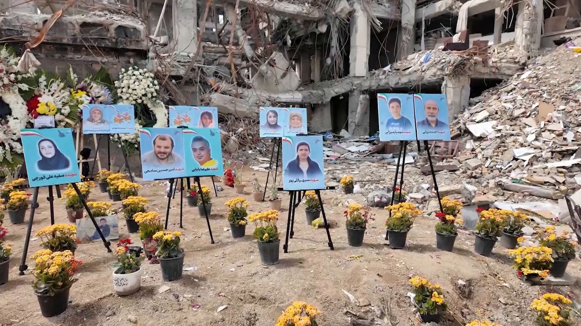 شاهد.. حجم الدمار والخسائر في إيران بعد حرب الـ40 يوما