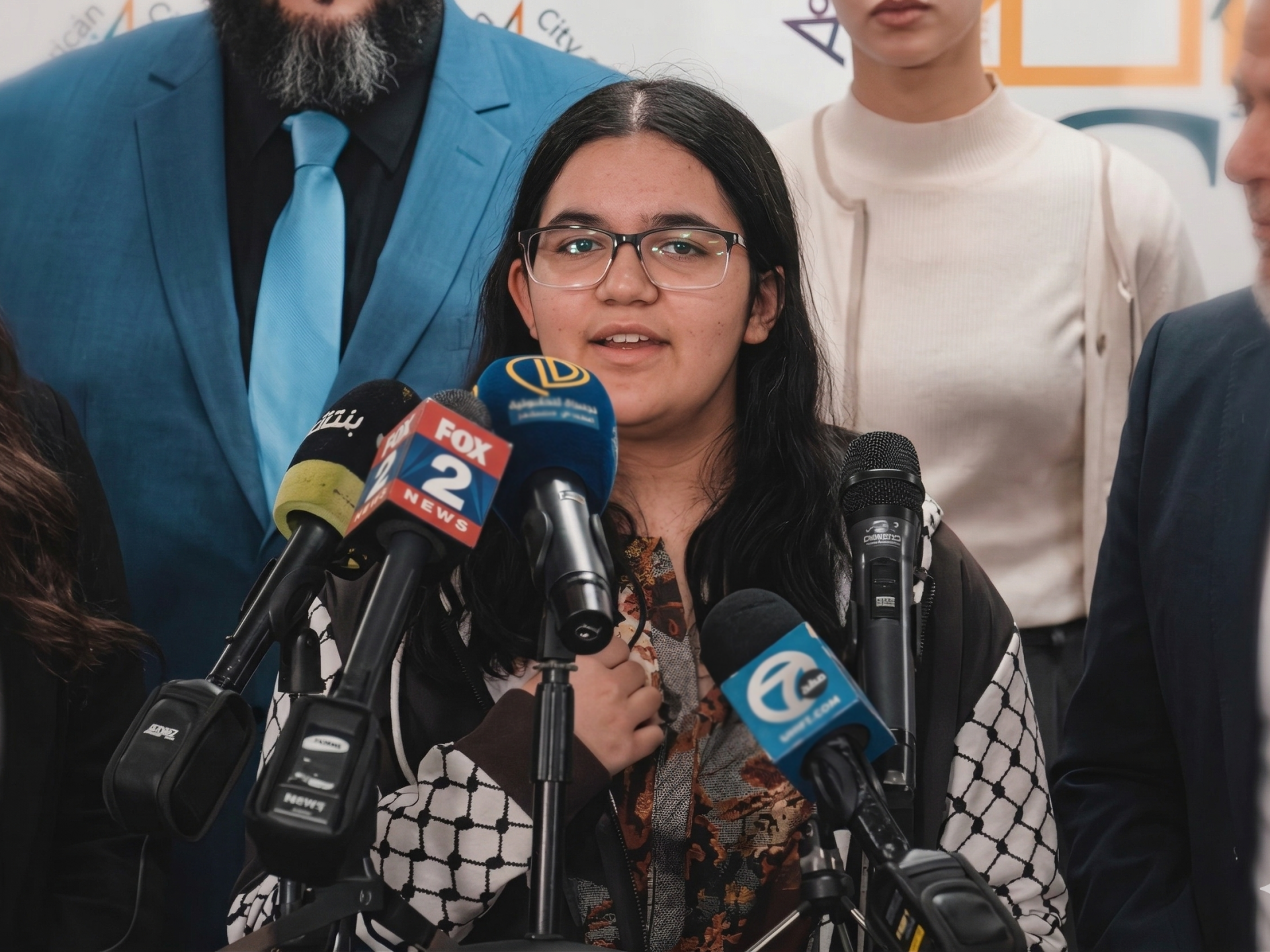 رفضت الوقوف للنشيد الأمريكي.. طالبة فلسطينية تفور بمعركة قضائية في ميشيغان