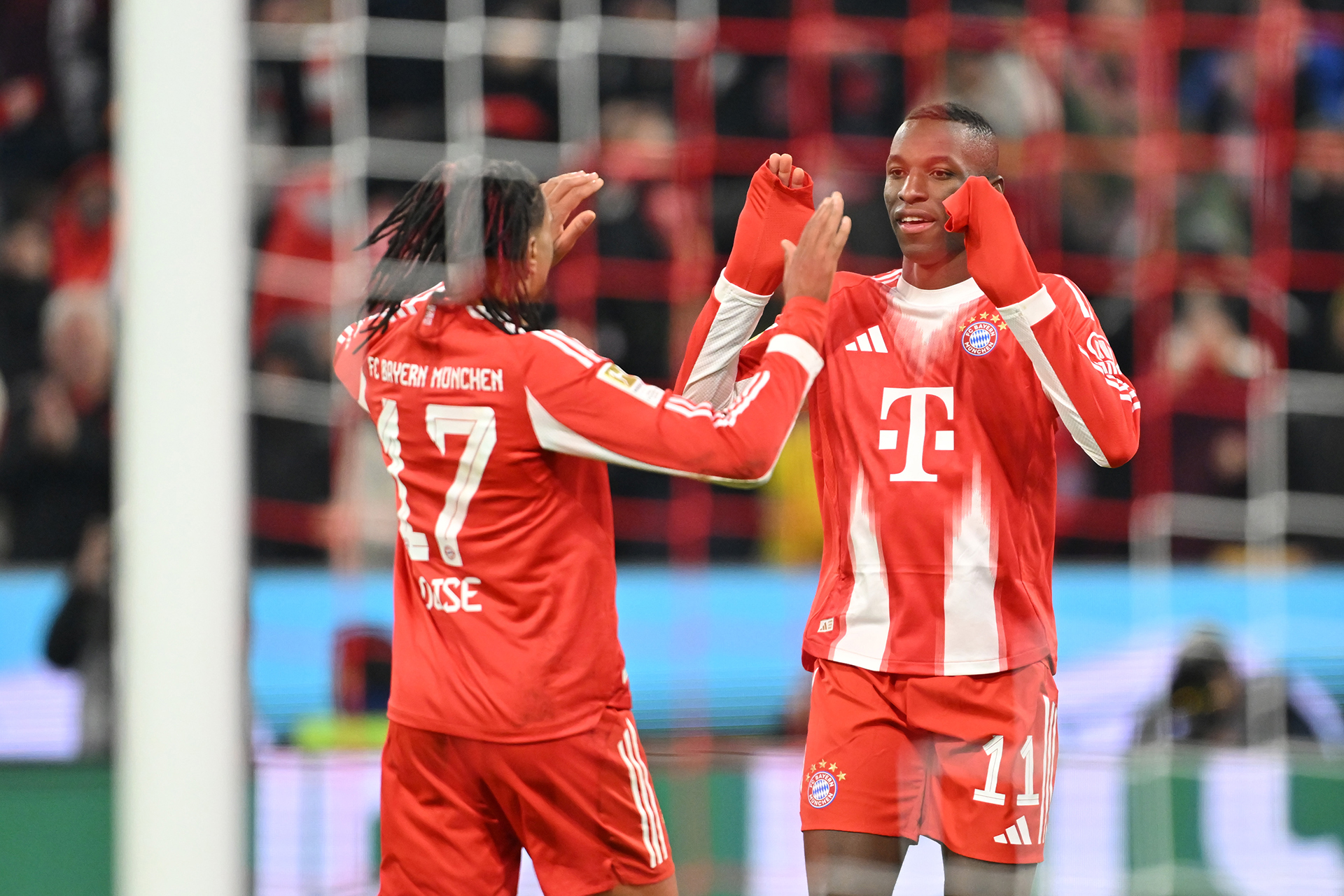 بايرن ميونخ يُنهي إعارة لاعب تشلسي ويرفض بيع أوليزيه