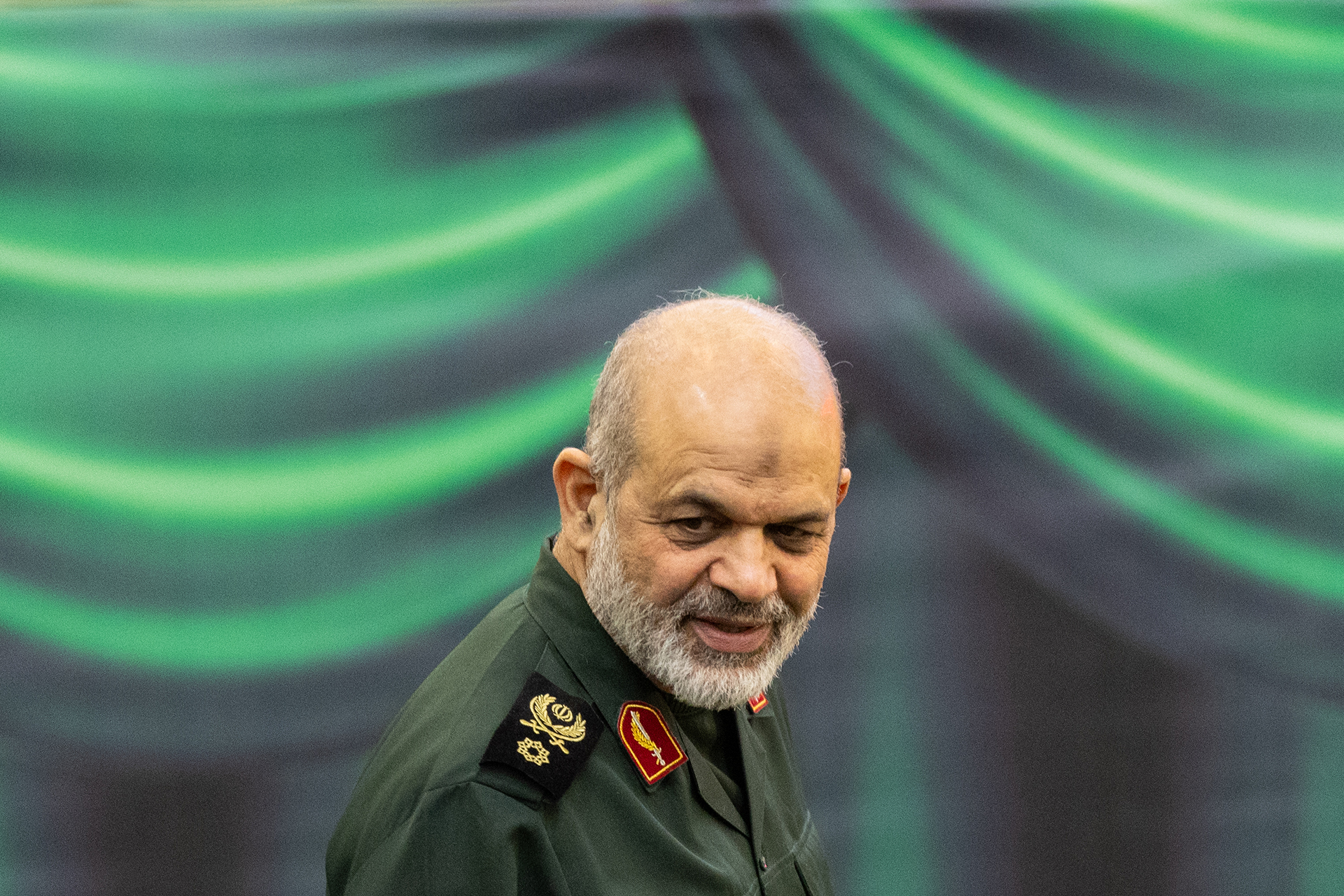 صحيفة تركية: أحمد وحيدي إستراتيجي الظل في سياسات إيران