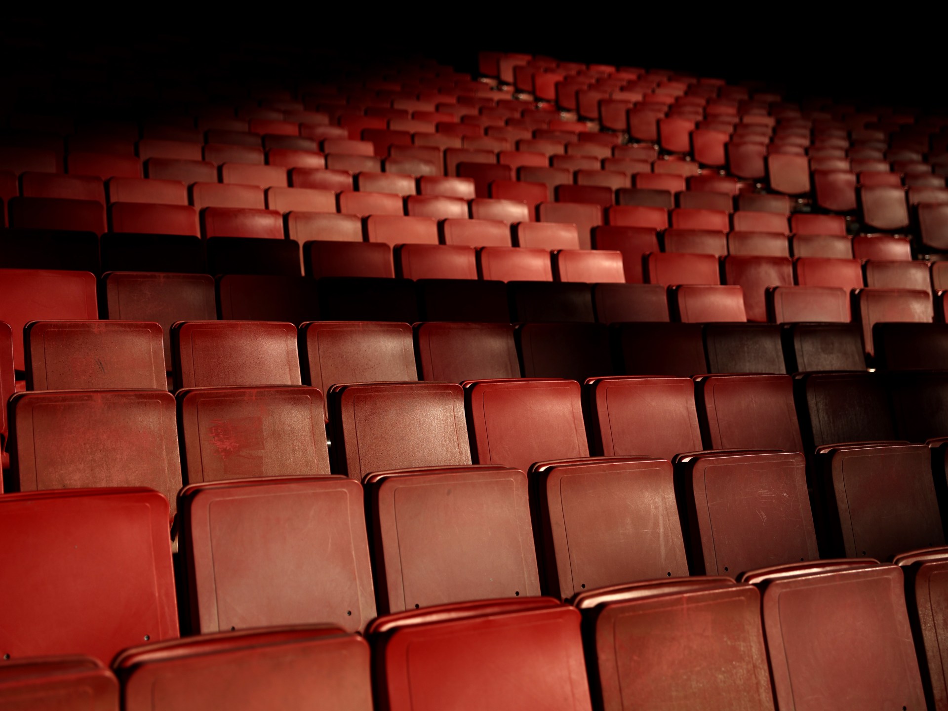 جيل "ألفا" يعيد العائلات إلى السينما