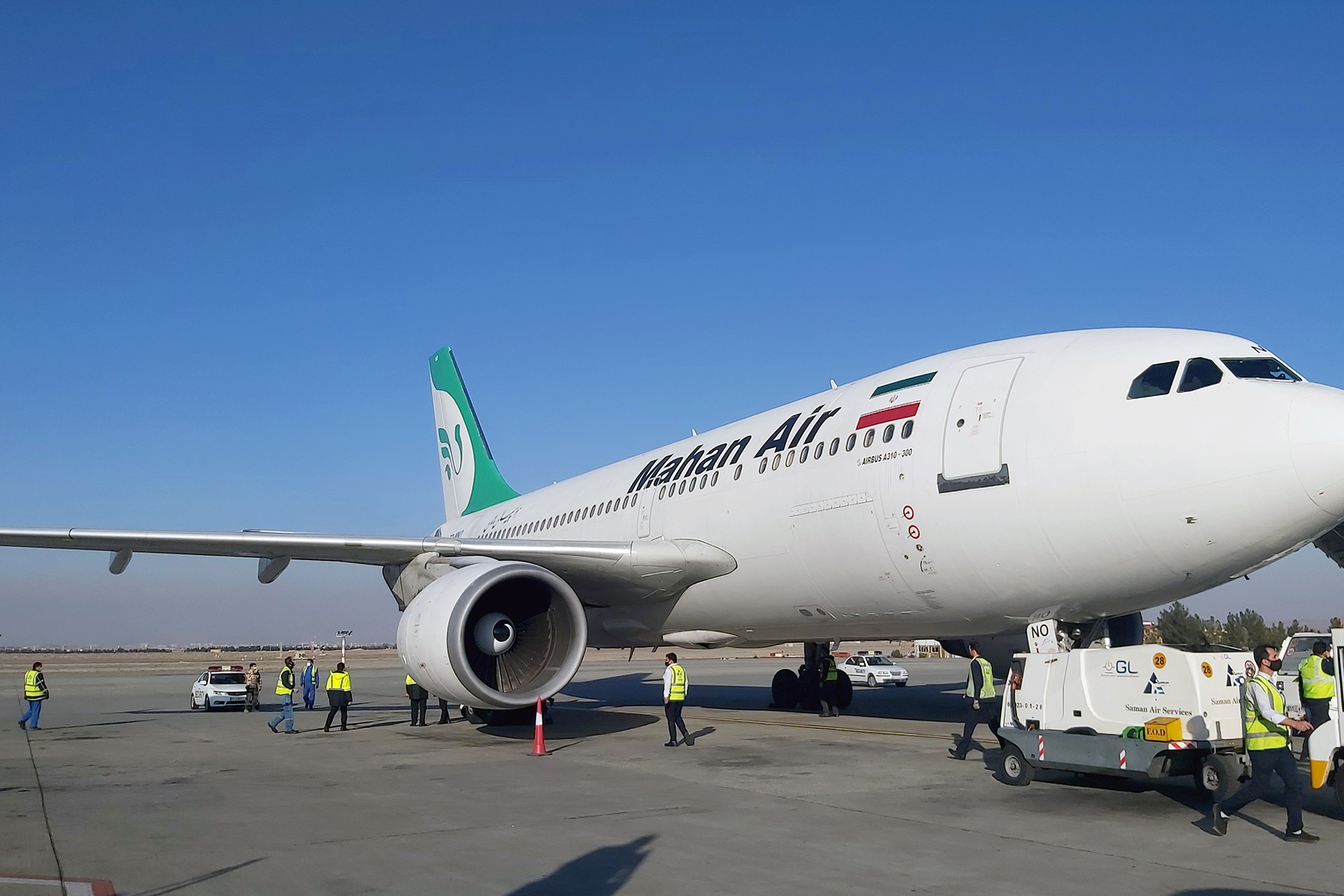 إيران تعيد فتح مجالها الجوي تدريجيا على 4 مراحل