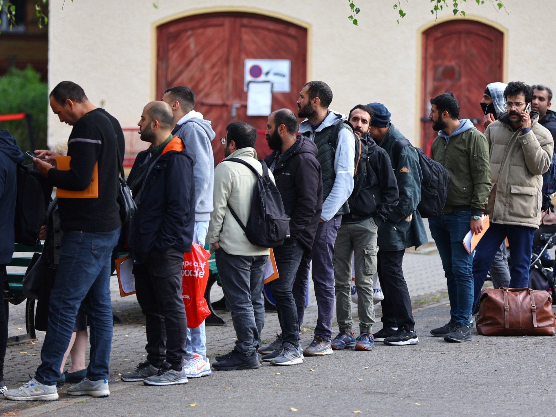 رقم قياسي.. ارتفاع أعداد المهاجرين المقيمين بأوروبا إلى 64 مليونا