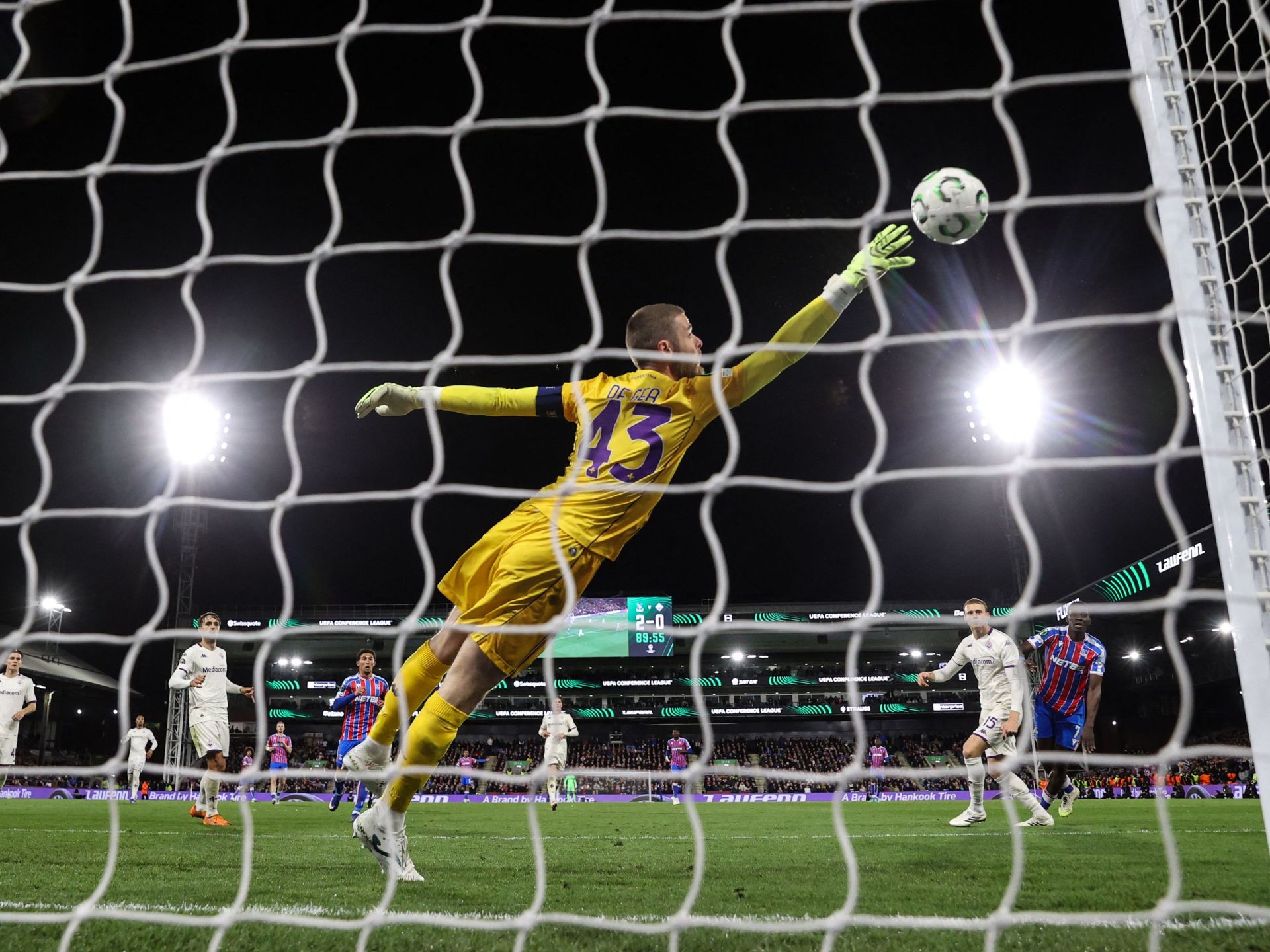 سقوط أندية إيطاليا أوروبيا يعكس أزمة متفاقمة بـ "الكالتشيو"