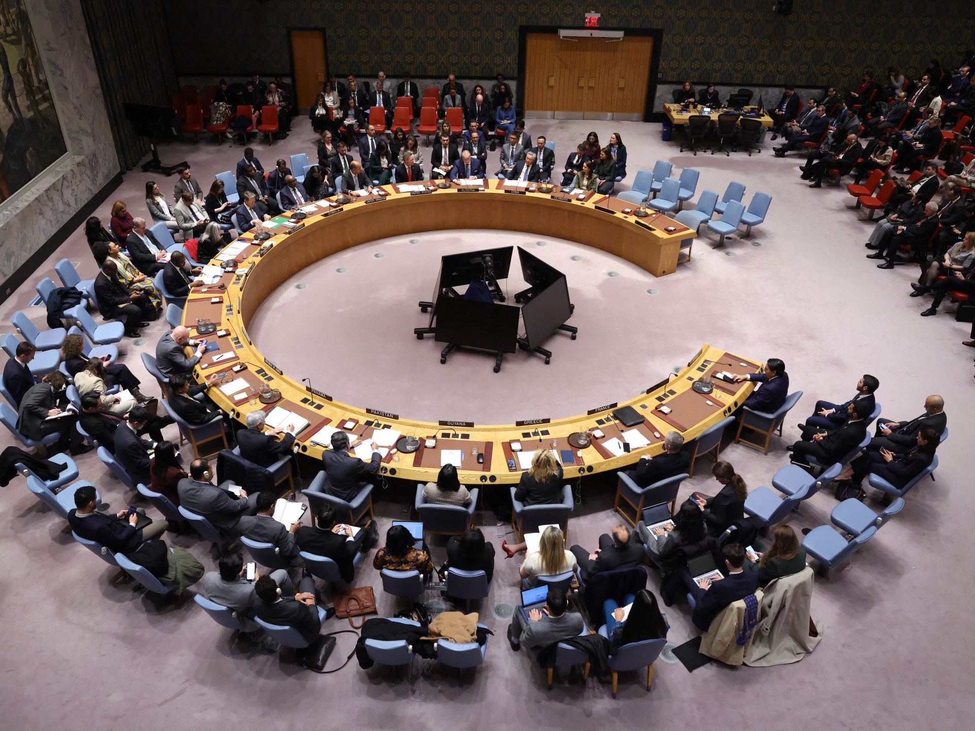 الفوضى تعبد الطريق إلى الحرب العالمية الثالثة