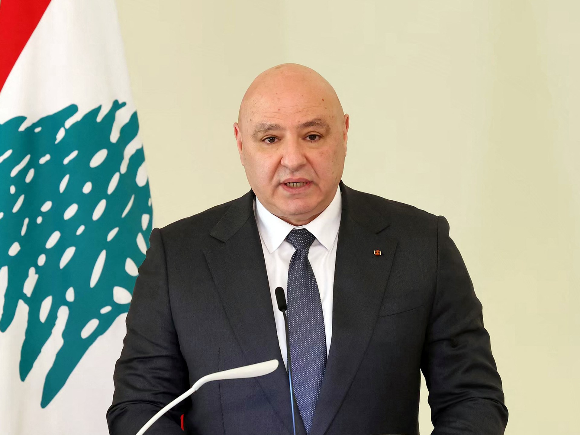 لبنان يُجري أول اتصال مباشر مع إسرائيل برعاية أمريكية