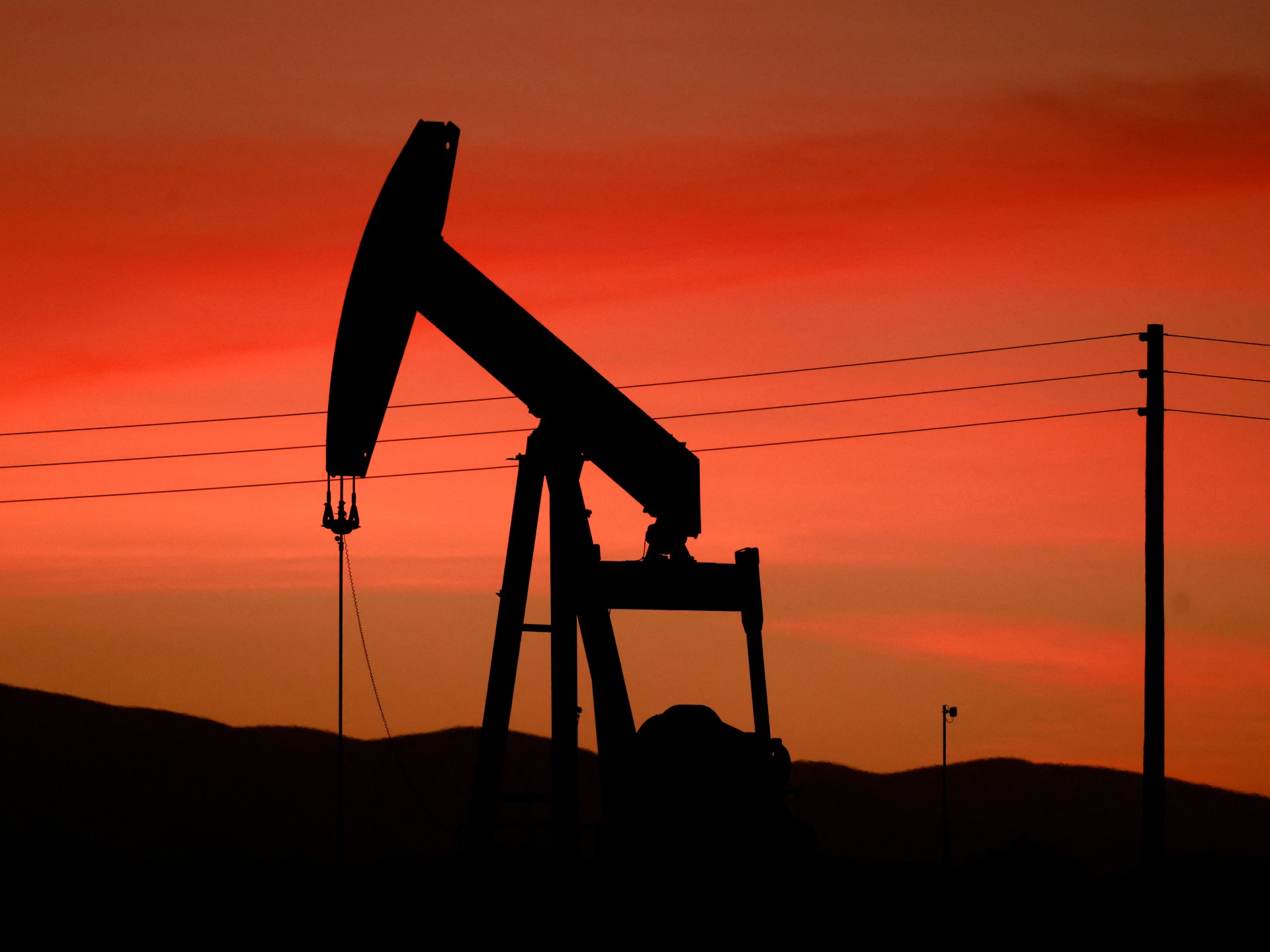 موانئ إيران تحت الحصار.. ما خيارات طهران لاستمرار التجارة الخارجية؟