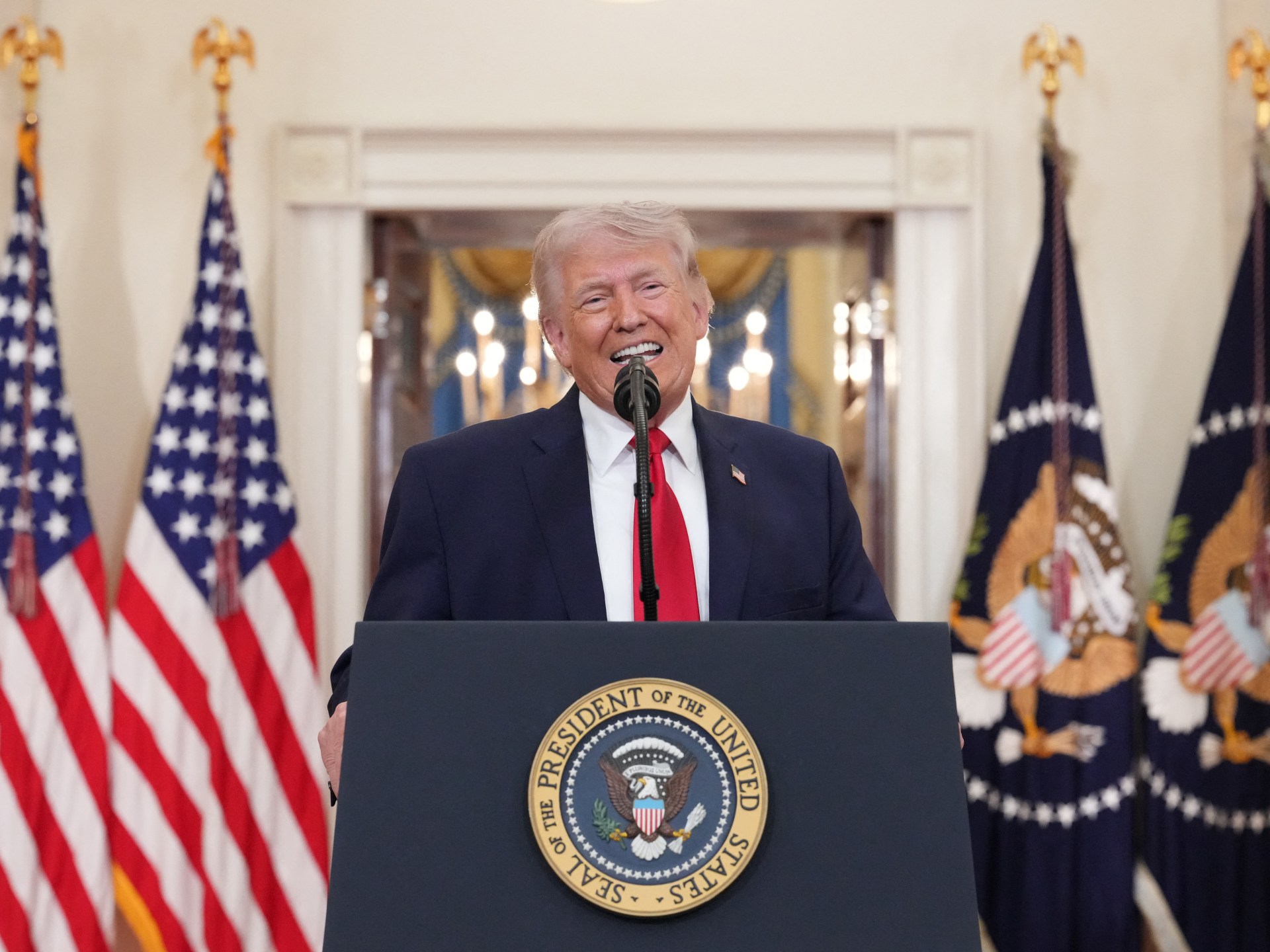 ترمب: الاستيلاء على النفط الإيراني سيحقق ثروة طائلة