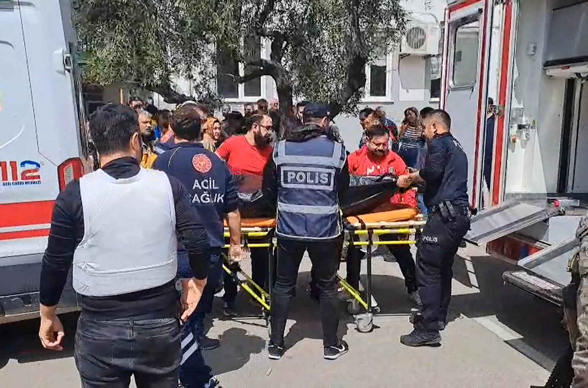 ثاني حادث خلال يومين.. مقتل 9 بإطلاق نار في مدرسة جنوبي تركيا