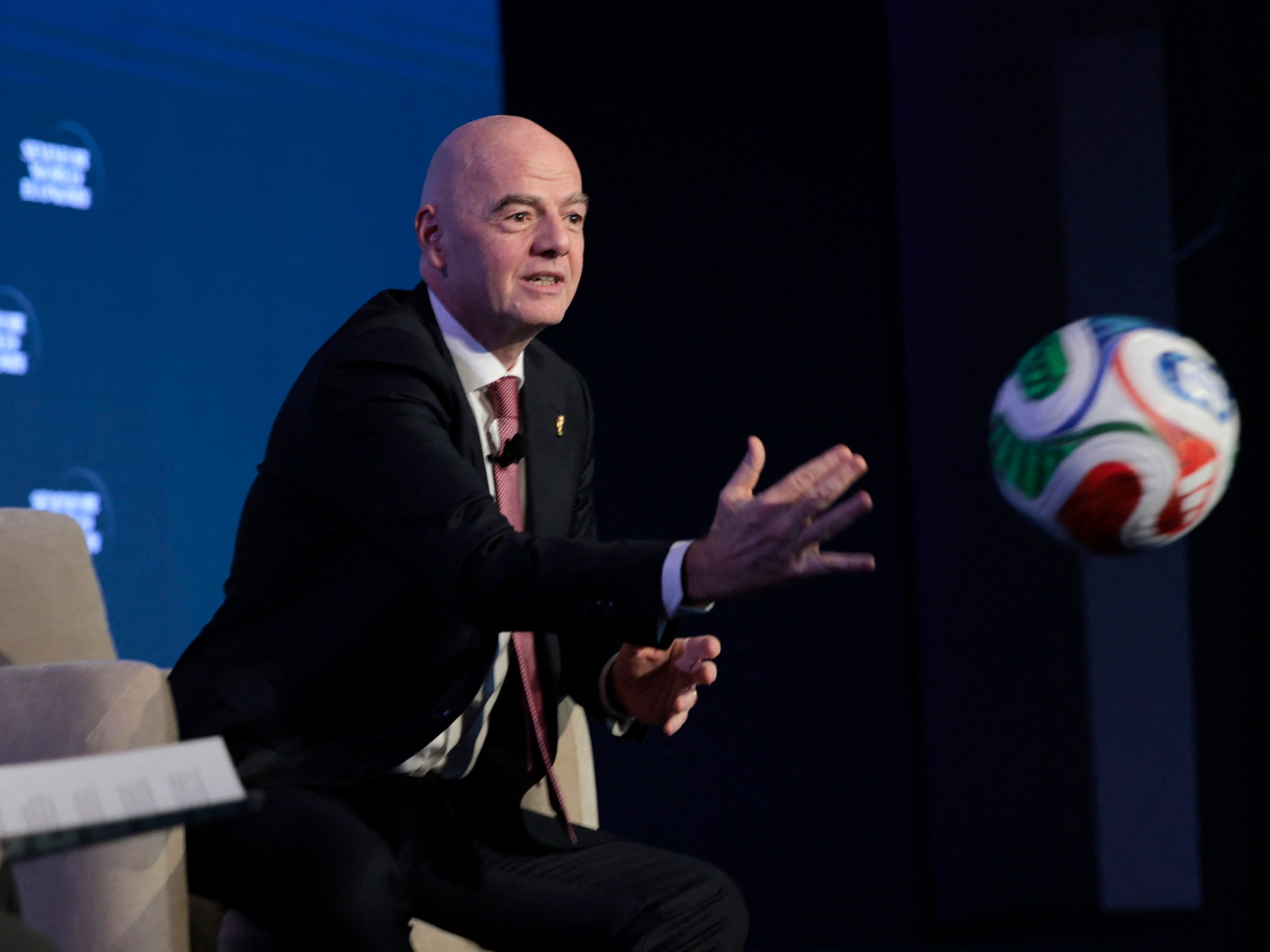 25 ألف دولار لمقعد النهائي.. كيف دافع رئيس الفيفا عن أسعار تذاكر كأس العالم؟