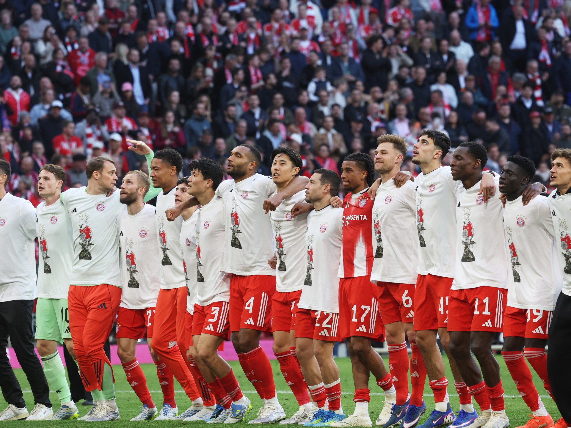 بايرن ميونخ يحسم الدوري الألماني مبكرا ويواصل مشواره نحو ثلاثية تاريخية