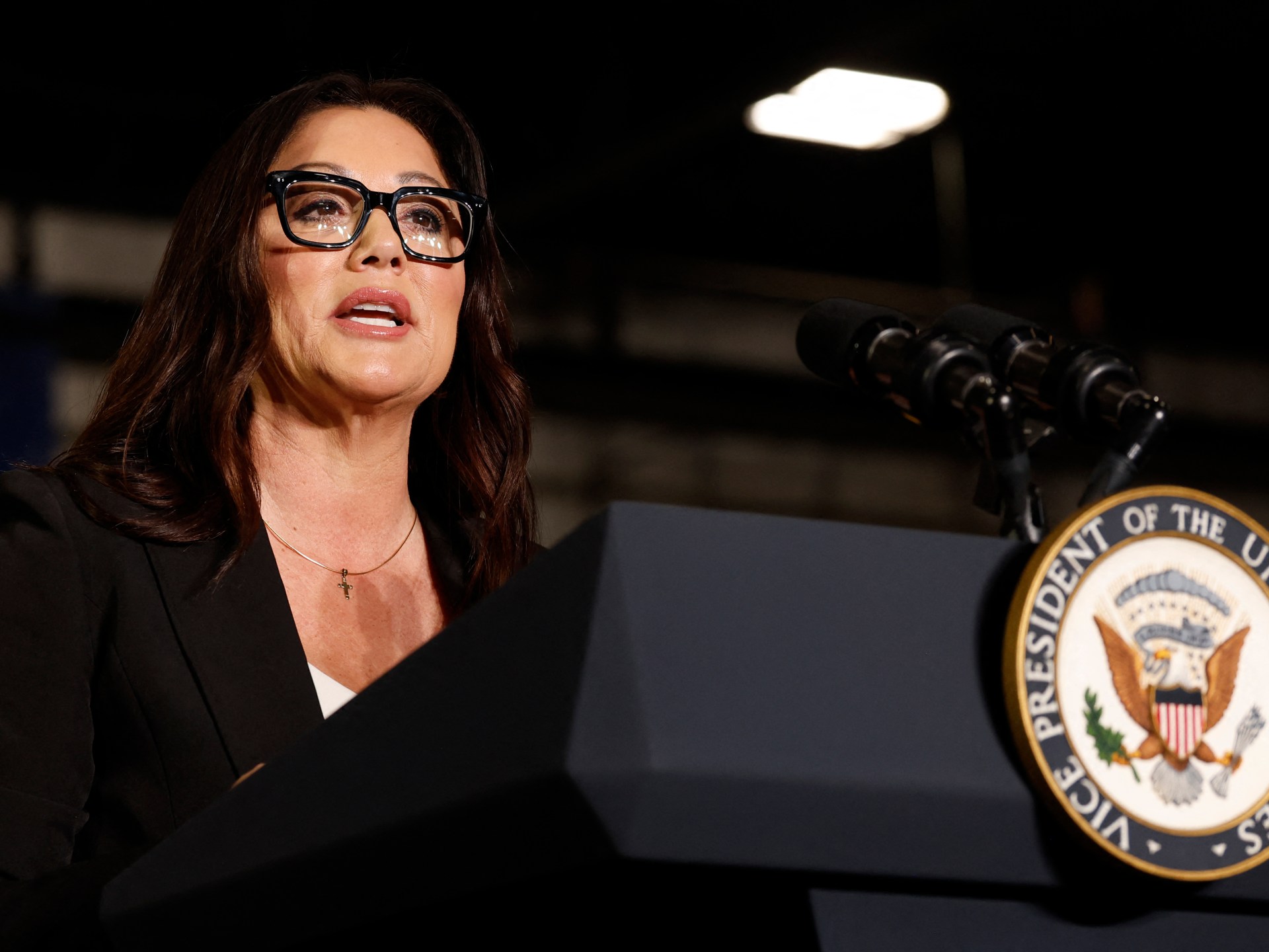 استقالة وزيرة العمل الأمريكية وسط تقارير عن سوء سلوك