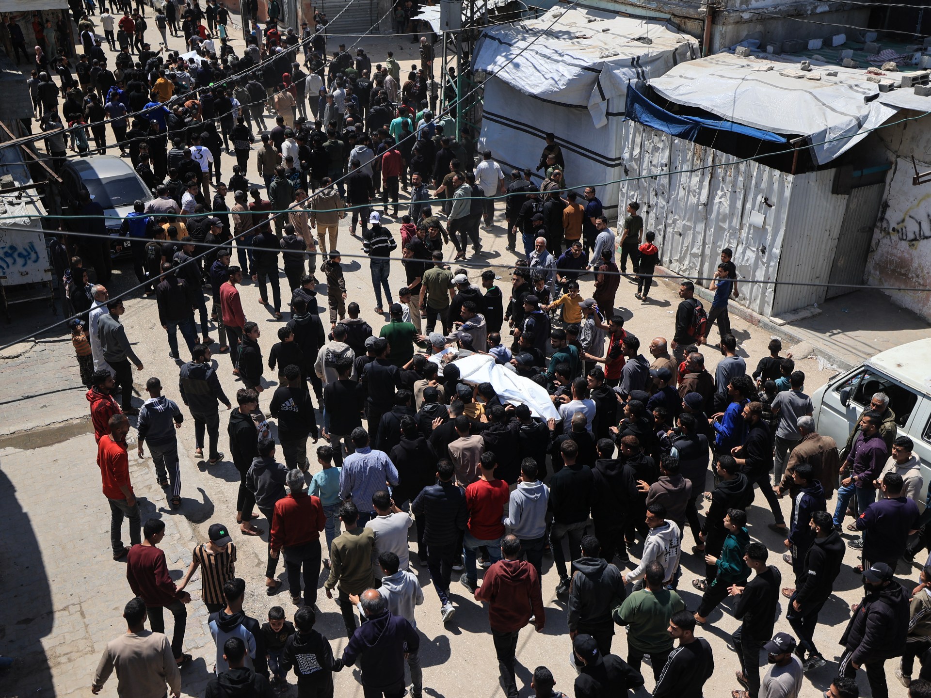 4 شهداء بقصف إسرائيلي وإطلاق نار في قطاع غزة