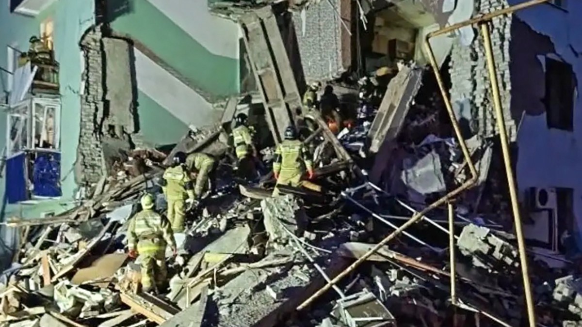 هجمات متبادلة بين كييف وموسكو ومساعٍ تركية لإحياء المفاوضات