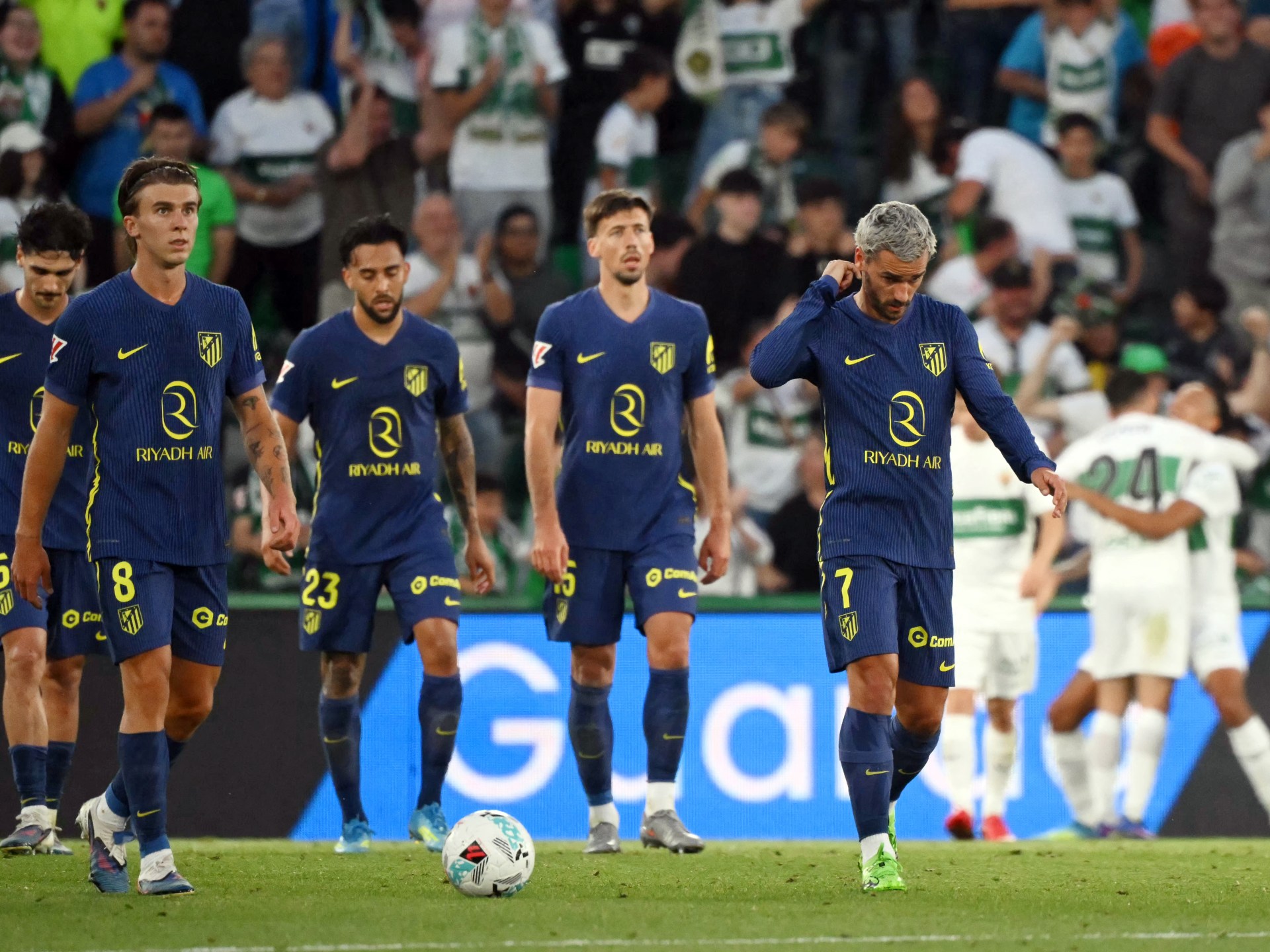 أتلتيكو مدريد يواصل الترنح بخسارة أمام إلتشي