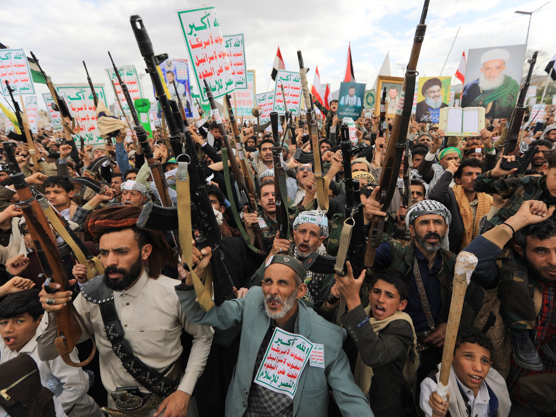 بين الجغرافيا والسلاح.. كيف تشكلت قوة الحوثيين داخل شبكة صراع إقليمي معقّد؟