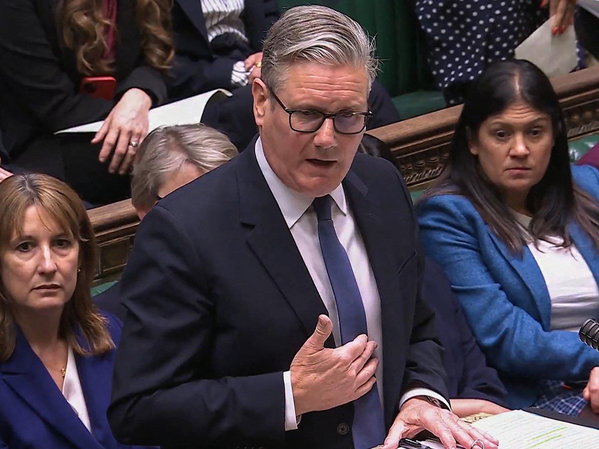 صحف بريطانية: كير ستارمر رئيس الوزراء الذي لا يحكم ولا يستقيل