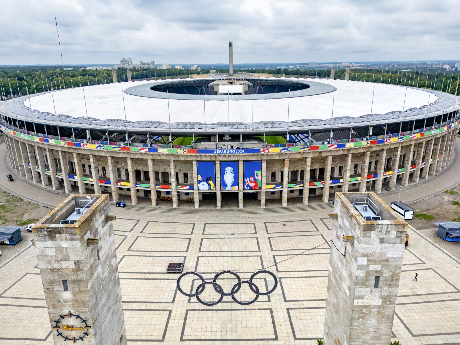 ألمانيا تدرس الترشح لاستضافة كأس العالم