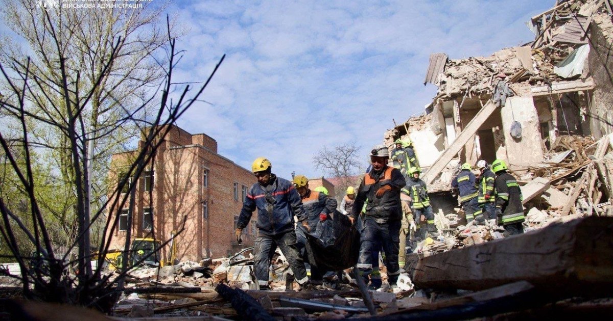 استمر 20 ساعة.. عشرات القتلى والجرحى في هجوم روسي مكثف على أوكرانيا