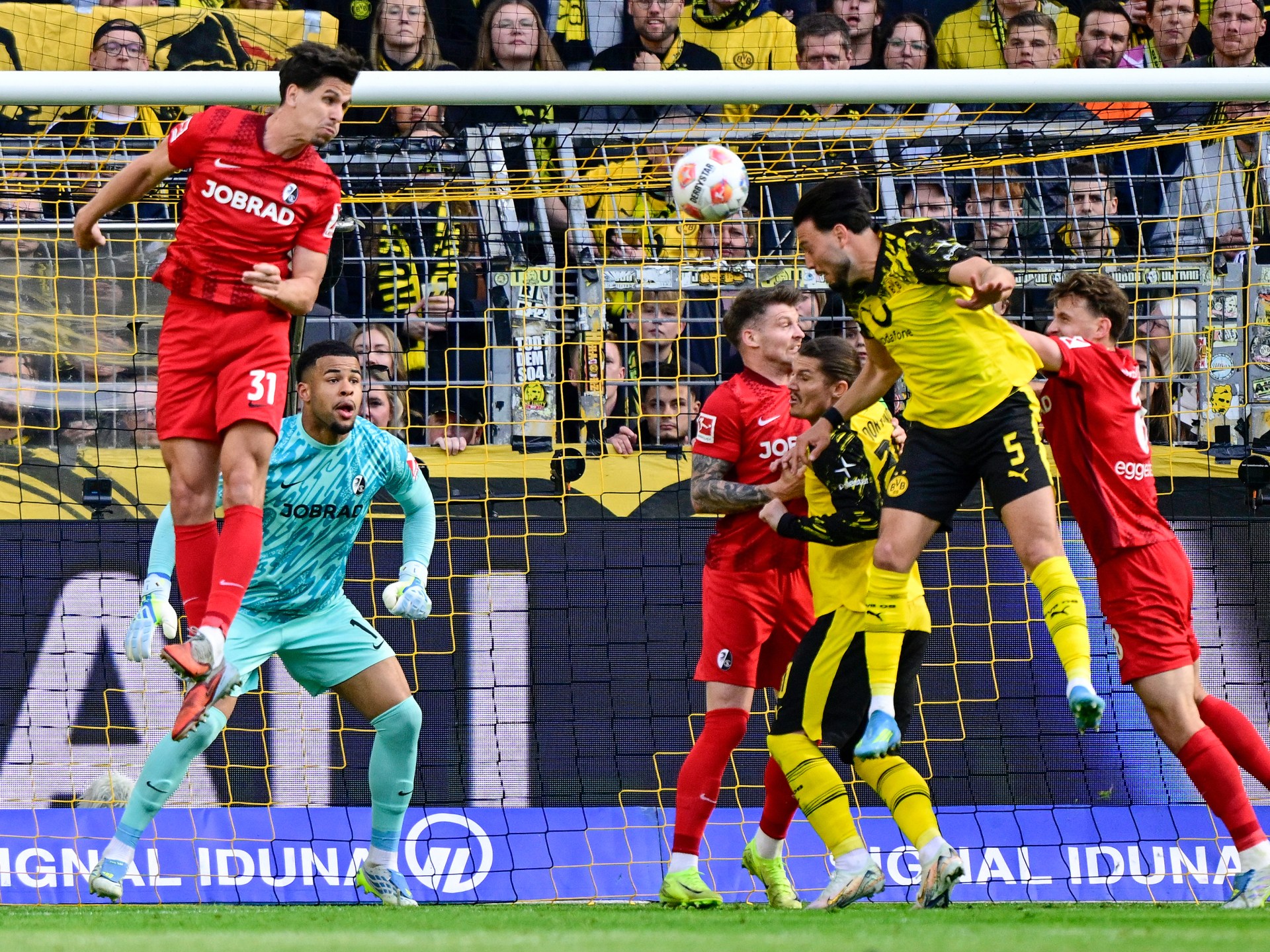 بقيادة بنسبعيني.. دورتموند يكتسح فرايبورغ ويحجز تذكرته الأوروبية