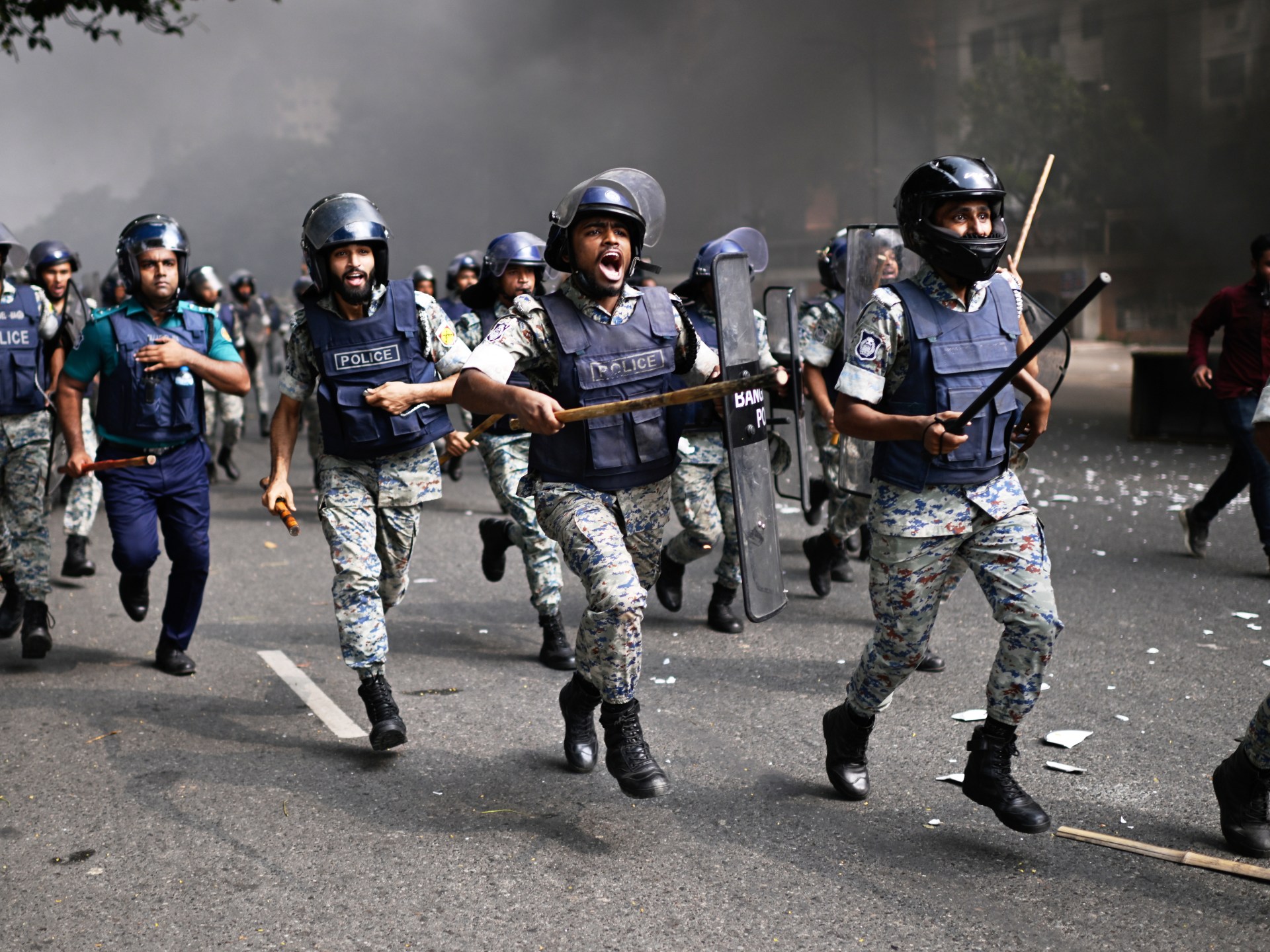 رايتس ووتش: بنغلاديش تعتقل منتقدين للحكومة وتواصل قمع حرية التعبير