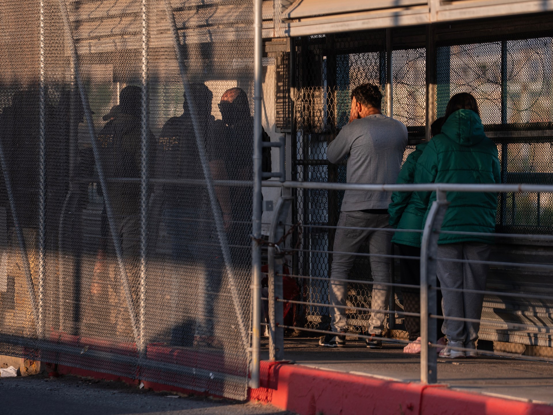 السلطات الأمريكية تعيد احتجاز أسرة مصرية بعد الإفراج عنها