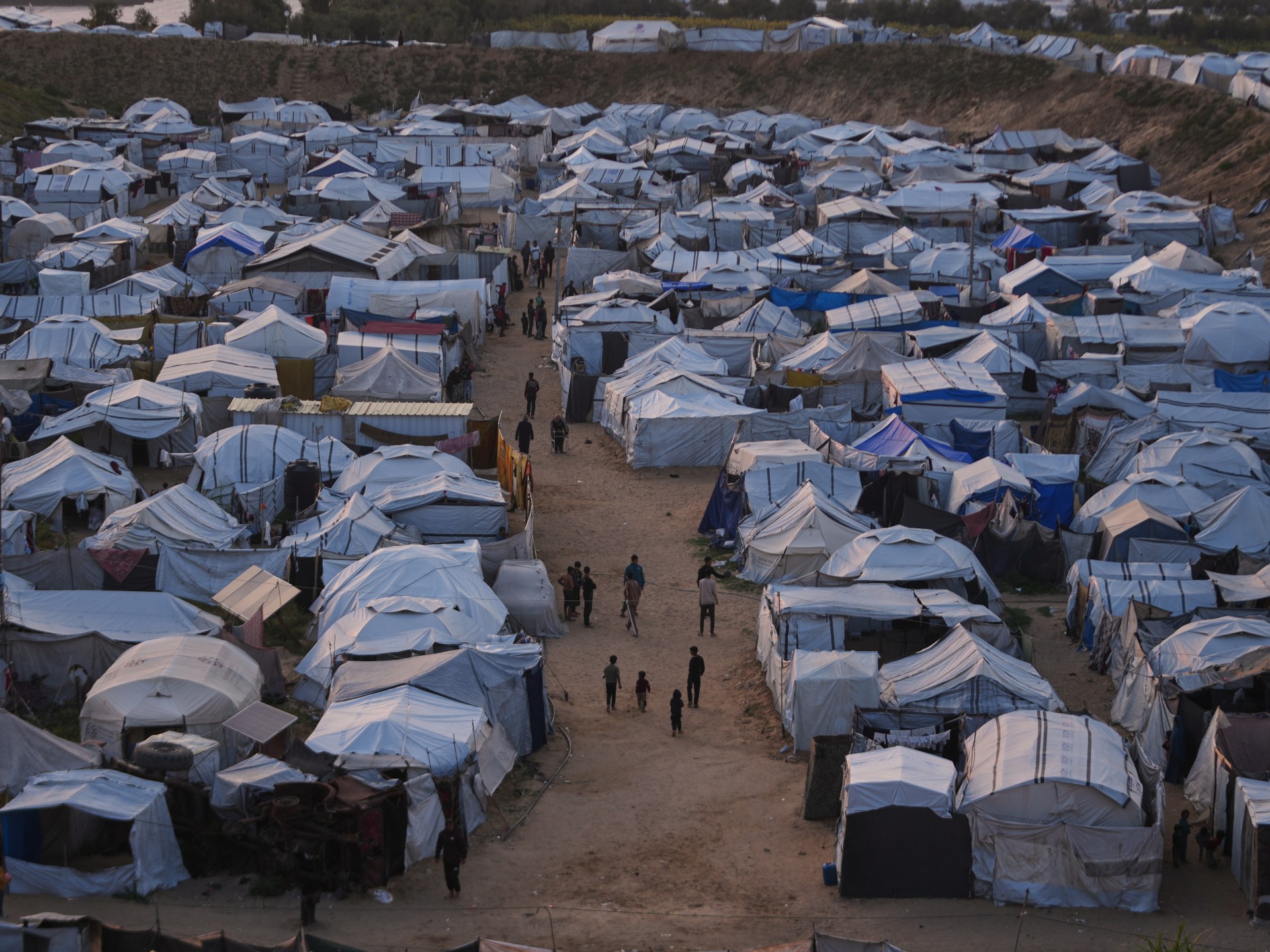 3 شهداء بنيران مسيّرة إسرائيلية وقصف مدفعي واسع على قطاع غزة