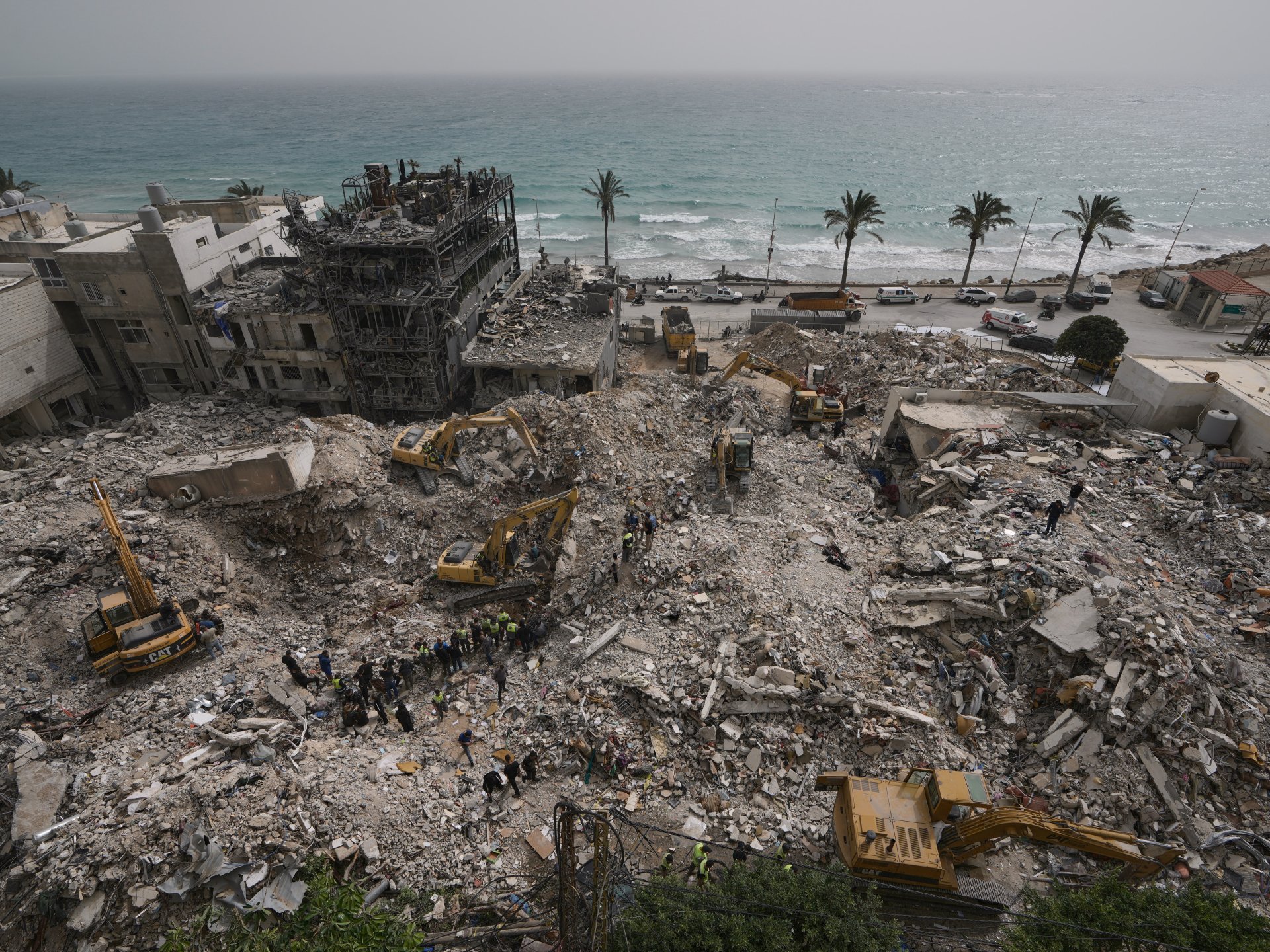 هآرتس عن قائد إسرائيلي: مهمتنا الوحيدة تدمير كل شيء بجنوب لبنان