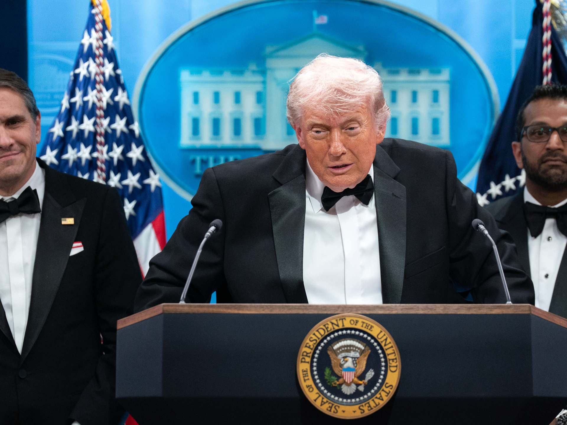 ترمب يستغل حادث "هيلتون" للترويج لقاعة احتفالات بالبيت الأبيض