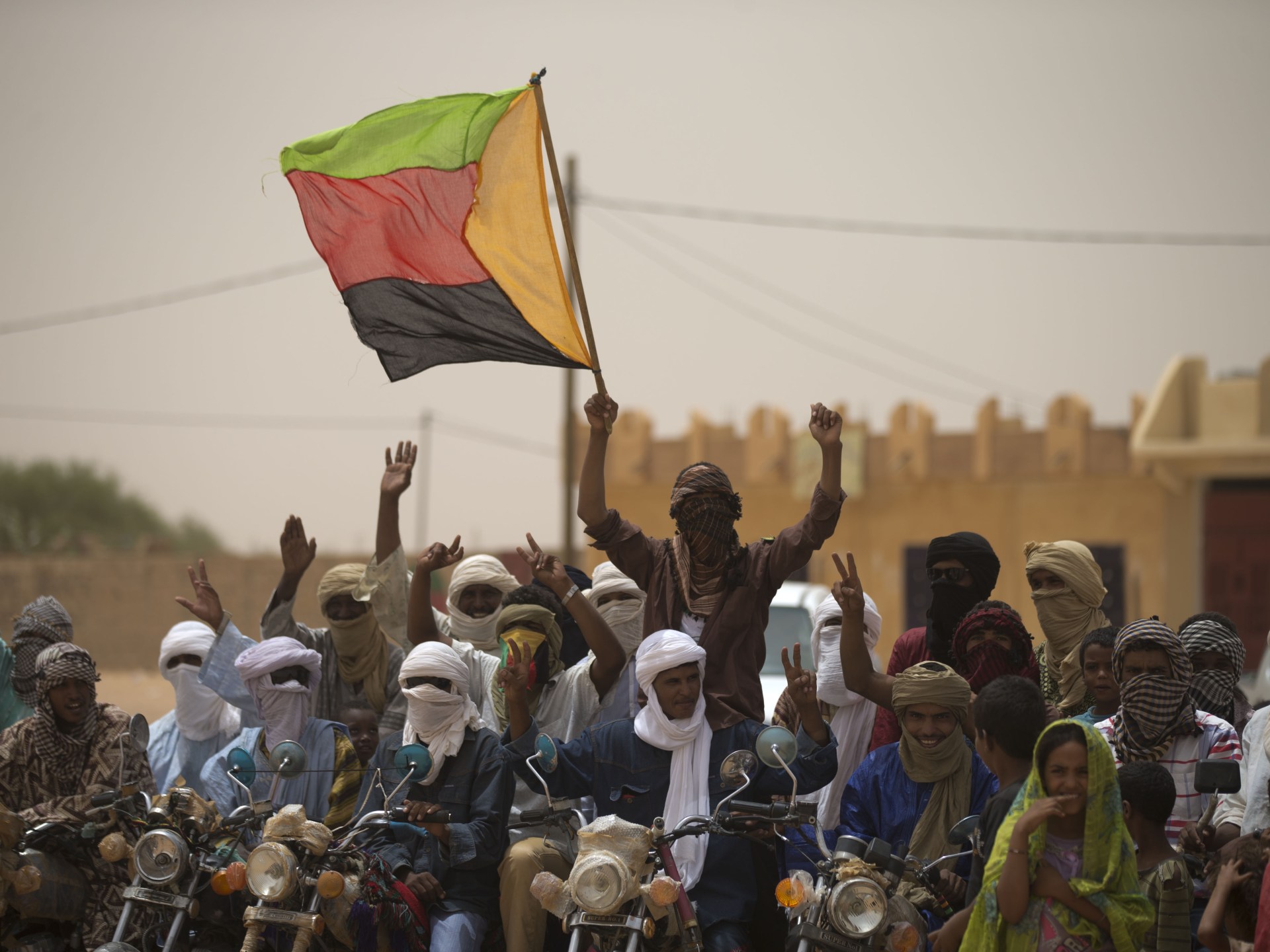 تحالف "نصرة الإسلام" و"جبهة تحرير أزواد".. زواج مصلحة أم تحوّل إستراتيجي؟