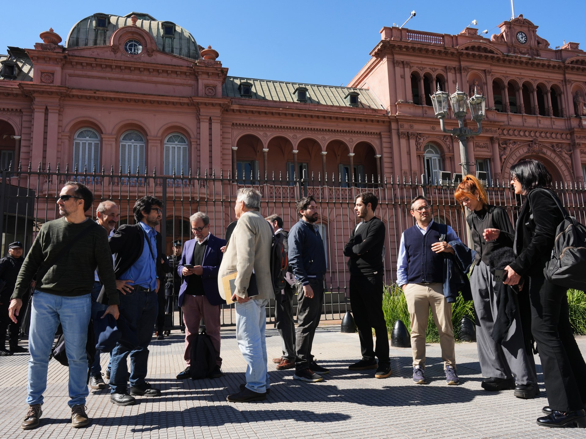 الرئيس الأرجنتيني يواصل منع الصحفيين من دخول القصر الرئاسي