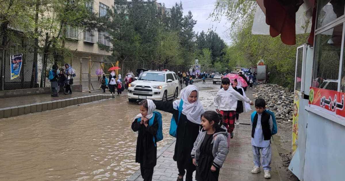 جرس المدرسة لا يعني زرين.. جدل متجدد حول تعليم الفتيات بأفغانستان