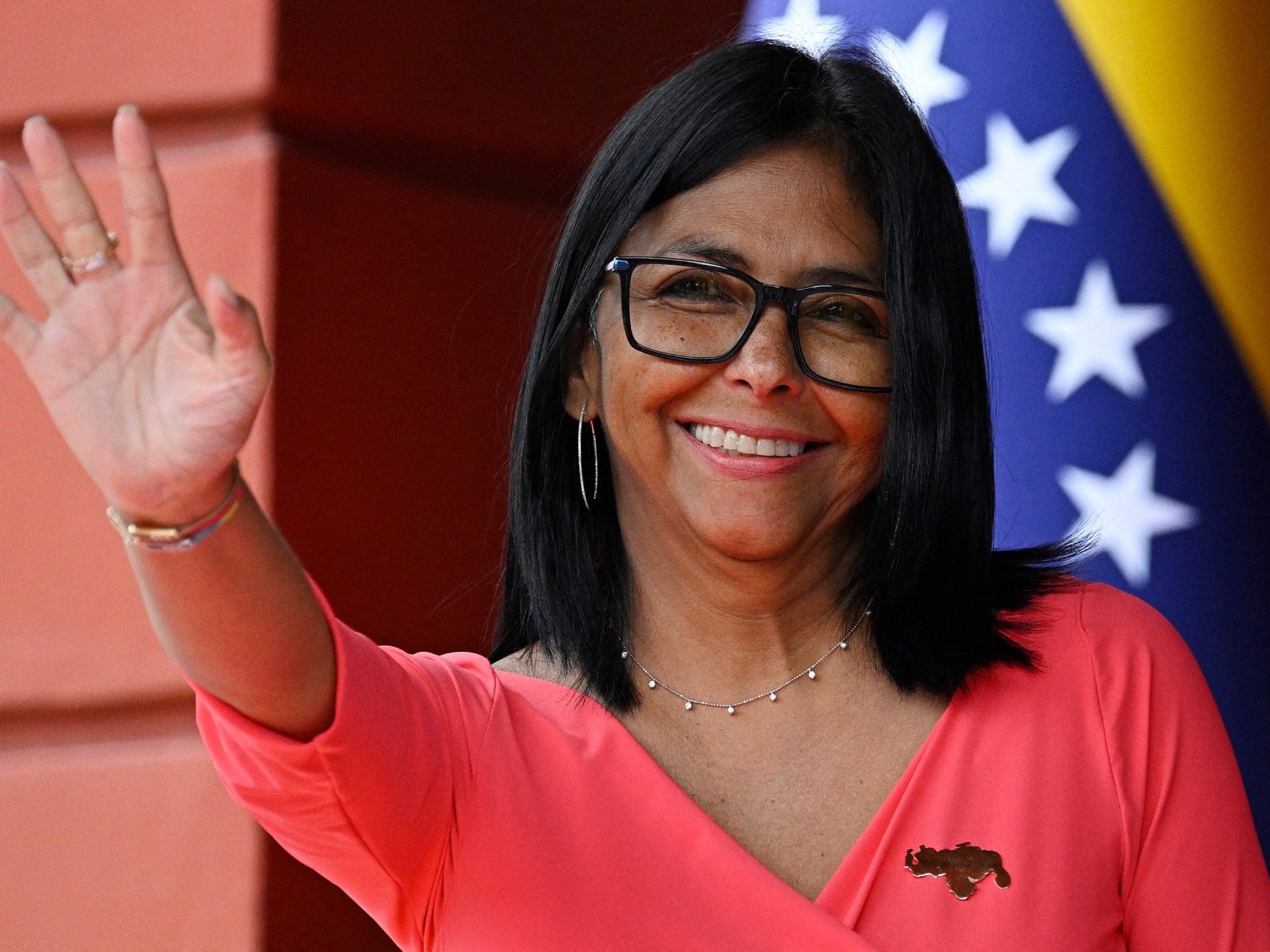 دبوس زينة يثير أزمة.. خريطة فنزويلا تعيد نزاع إيسيكويبو إلى الواجهة